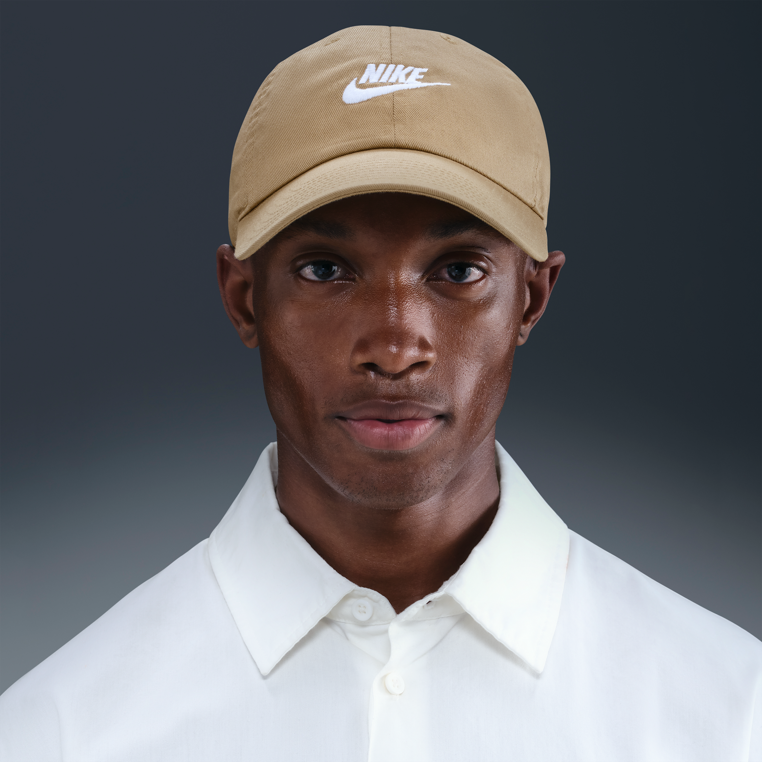 Cappello Nike Club Unstructured Futura Wash - Marrone