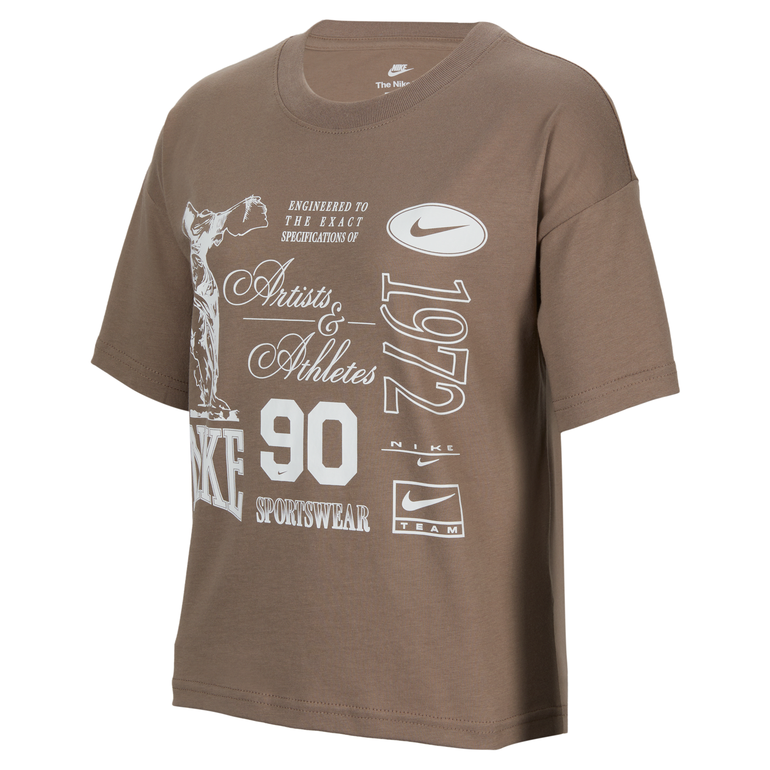 【ナイキ(NIKE)公式ストア】ナイキ スポーツウェア ジュニア (ガールズ) Tシャツ HM6306-233 ブラウン 【ナイキ(NIKE)公式ストア】ナイキ スポーツウェア ジュニア (ガールズ) Tシャツ HM6306-233 ブラウン