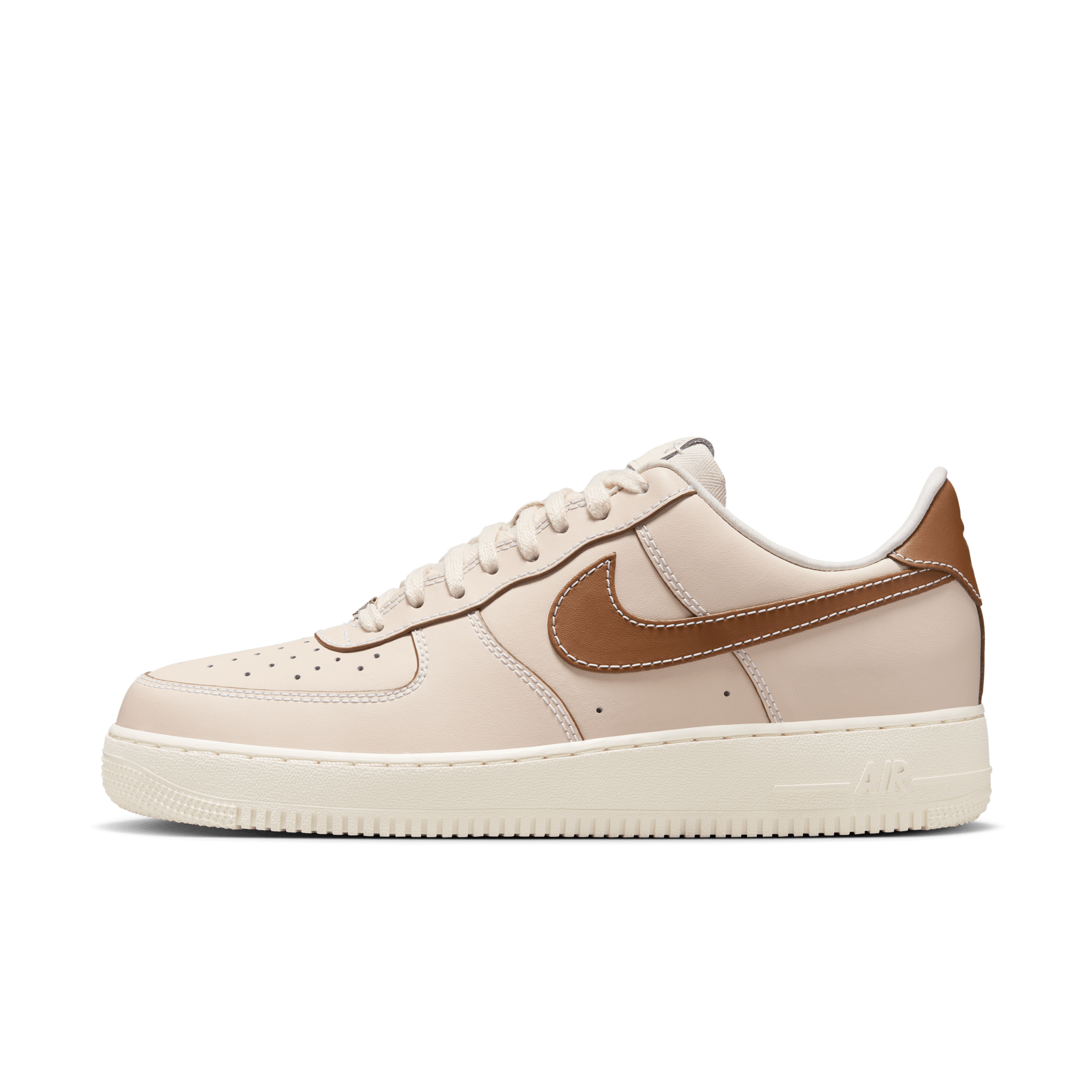 【ナイキ(NIKE)公式ストア】ナイキ エア フォース 1 '07 メンズシューズ IB8865-221 ホワイト 【ナイキ(NIKE)公式ストア】ナイキ エア フォース 1 '07 メンズシューズ IB8865-221 ホワイト