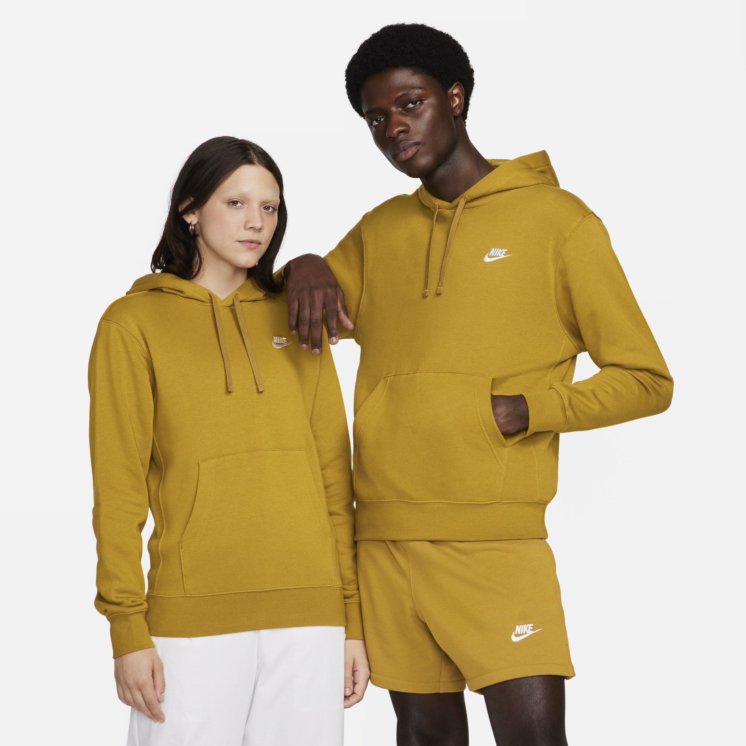 Nike Sportswear Club Fleece-pulloverhættetrøje - brun