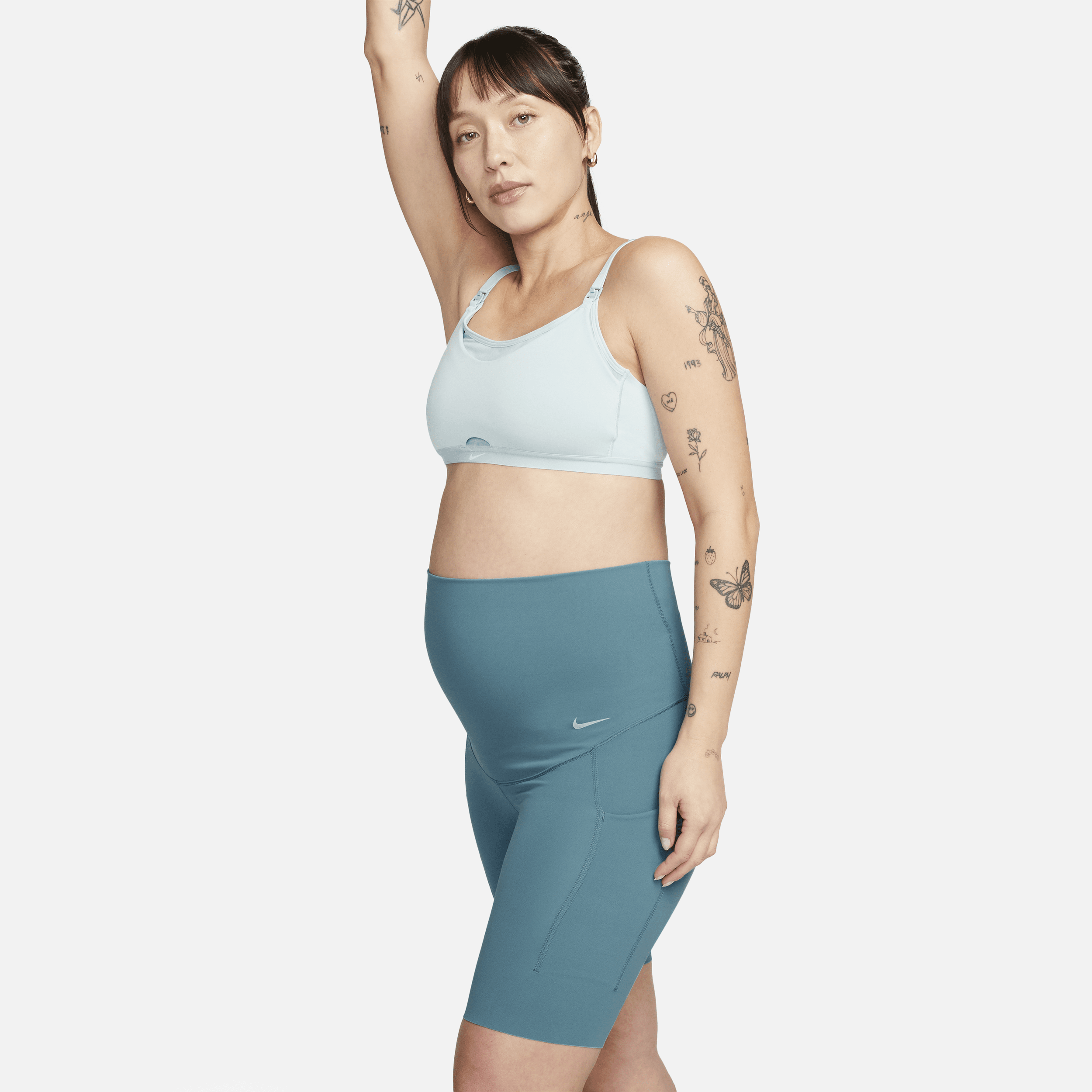 Nike Zenvy (M) Pantalón corto de ciclismo de talle alto y sujeción ligera con bolsillos de 20 cm (Maternity) - Mujer - Azul