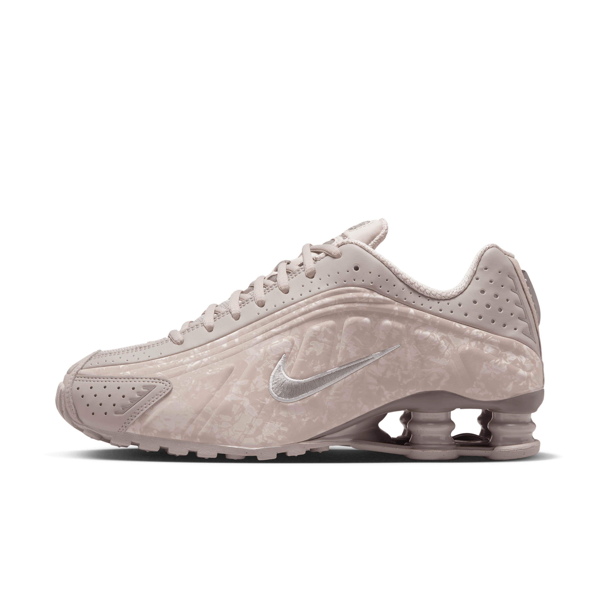 【ナイキ(NIKE)公式ストア】ナイキ ショックス R4 ウィメンズシューズ HV0934-001 グレー 【ナイキ(NIKE)公式ストア】ナイキ ショックス R4 ウィメンズシューズ HV0934-001 グレー