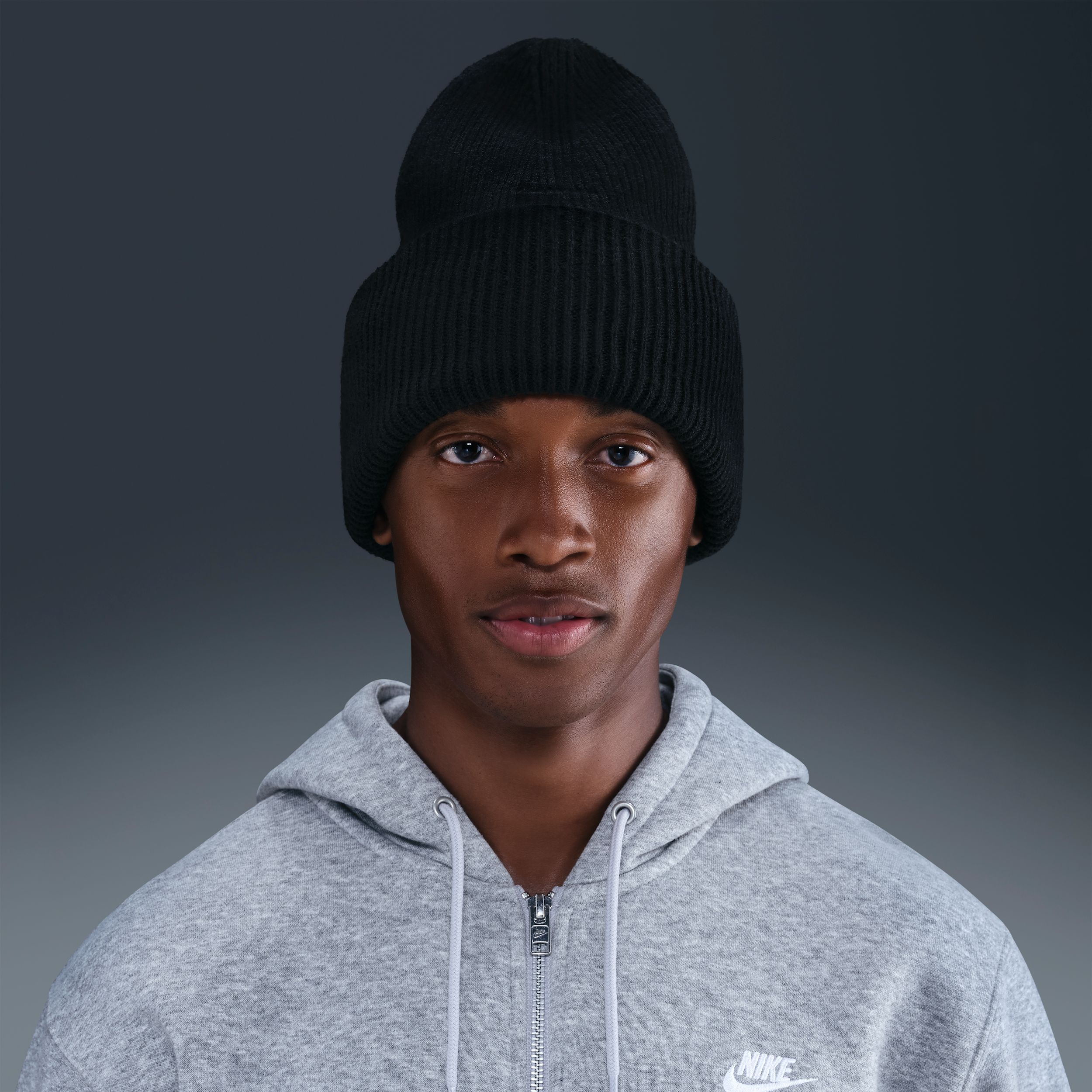 Gorro premium Nike Peak - Negro