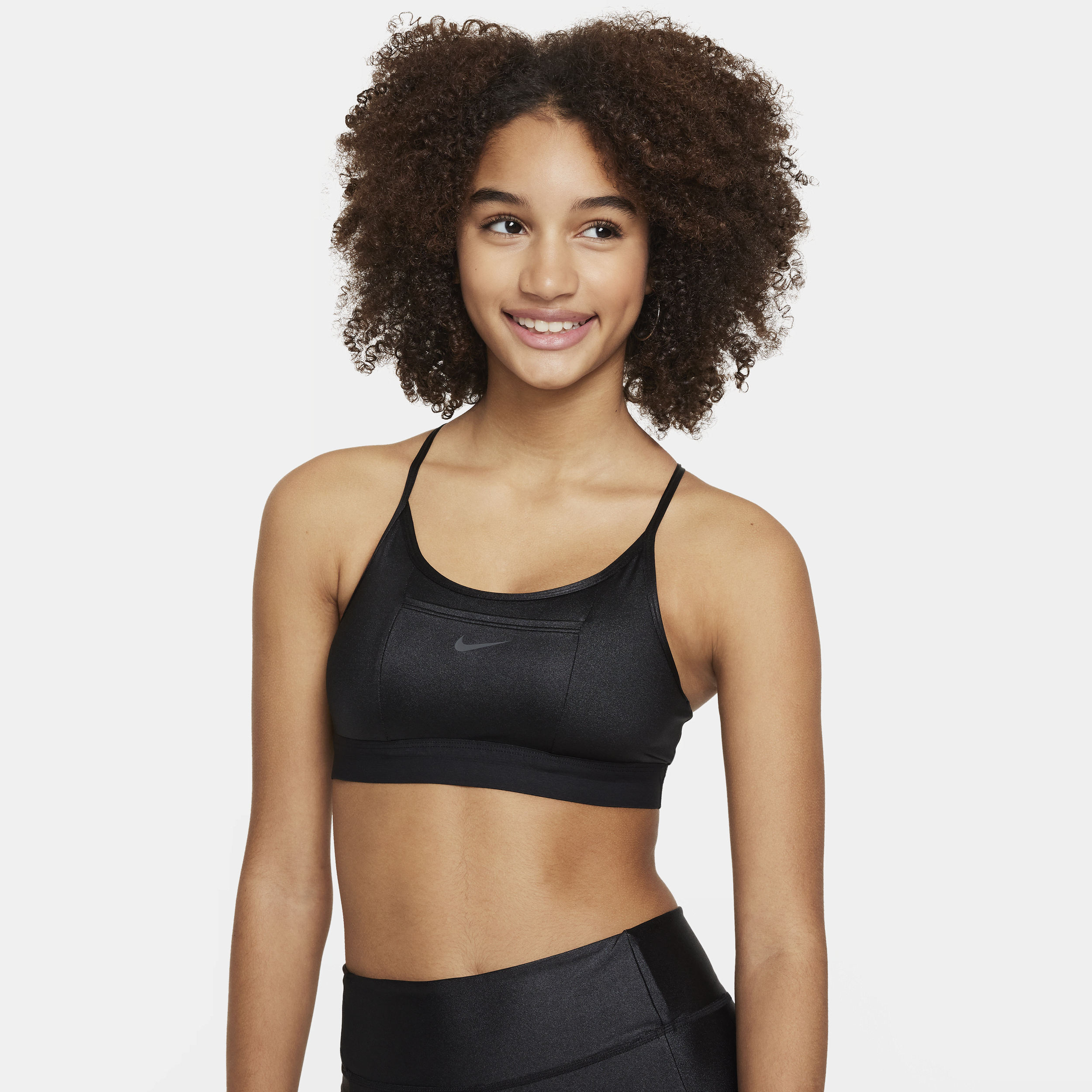 Nike Indy-sports-bh til større børn (piger) - sort