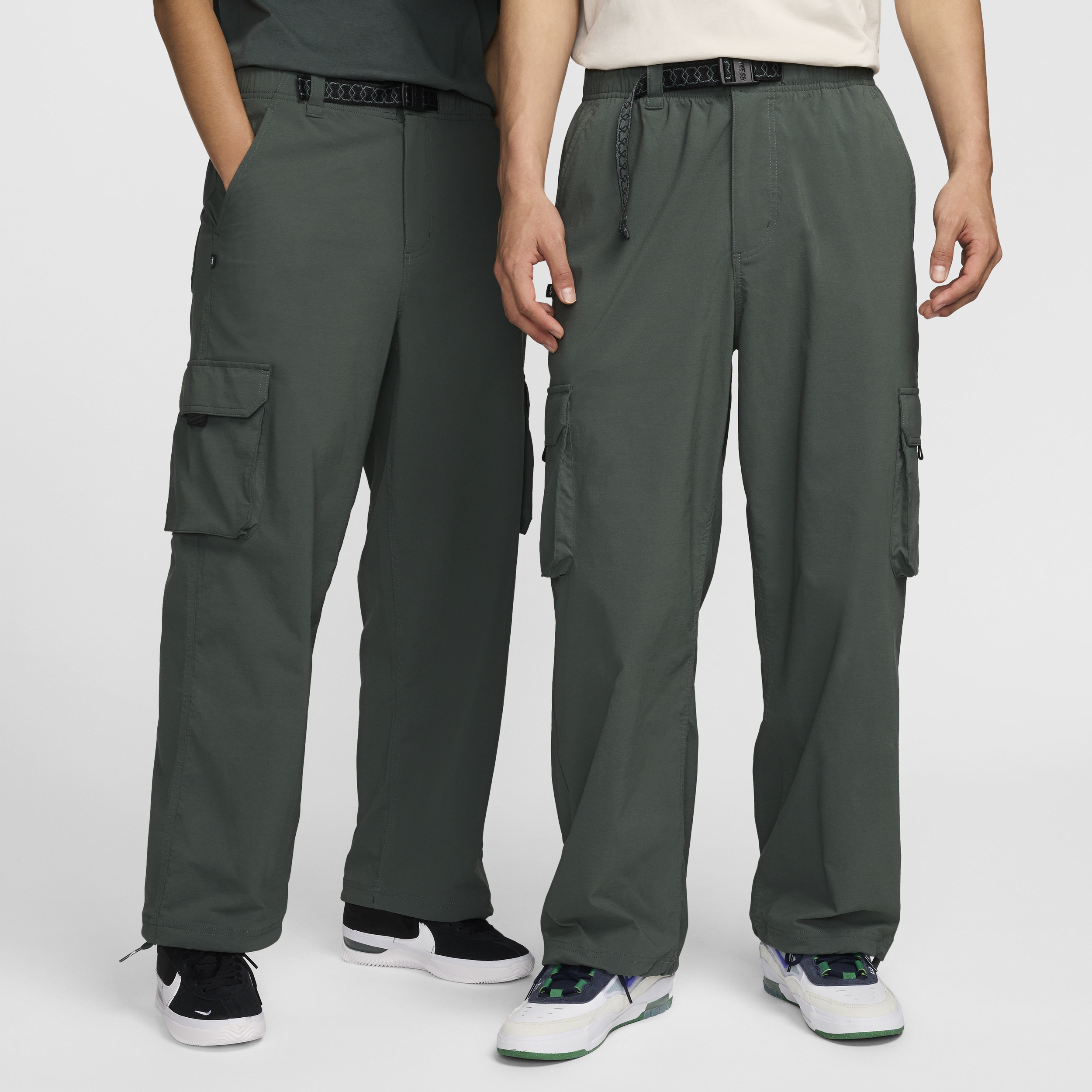 【ナイキ(NIKE)公式ストア】ナイキ SB カーニー カーゴ スケートボードパンツ FV7348-338 グリーン 【ナイキ(NIKE)公式ストア】ナイキ SB カーニー カーゴ スケートボードパンツ FV7348-338 グリーン
