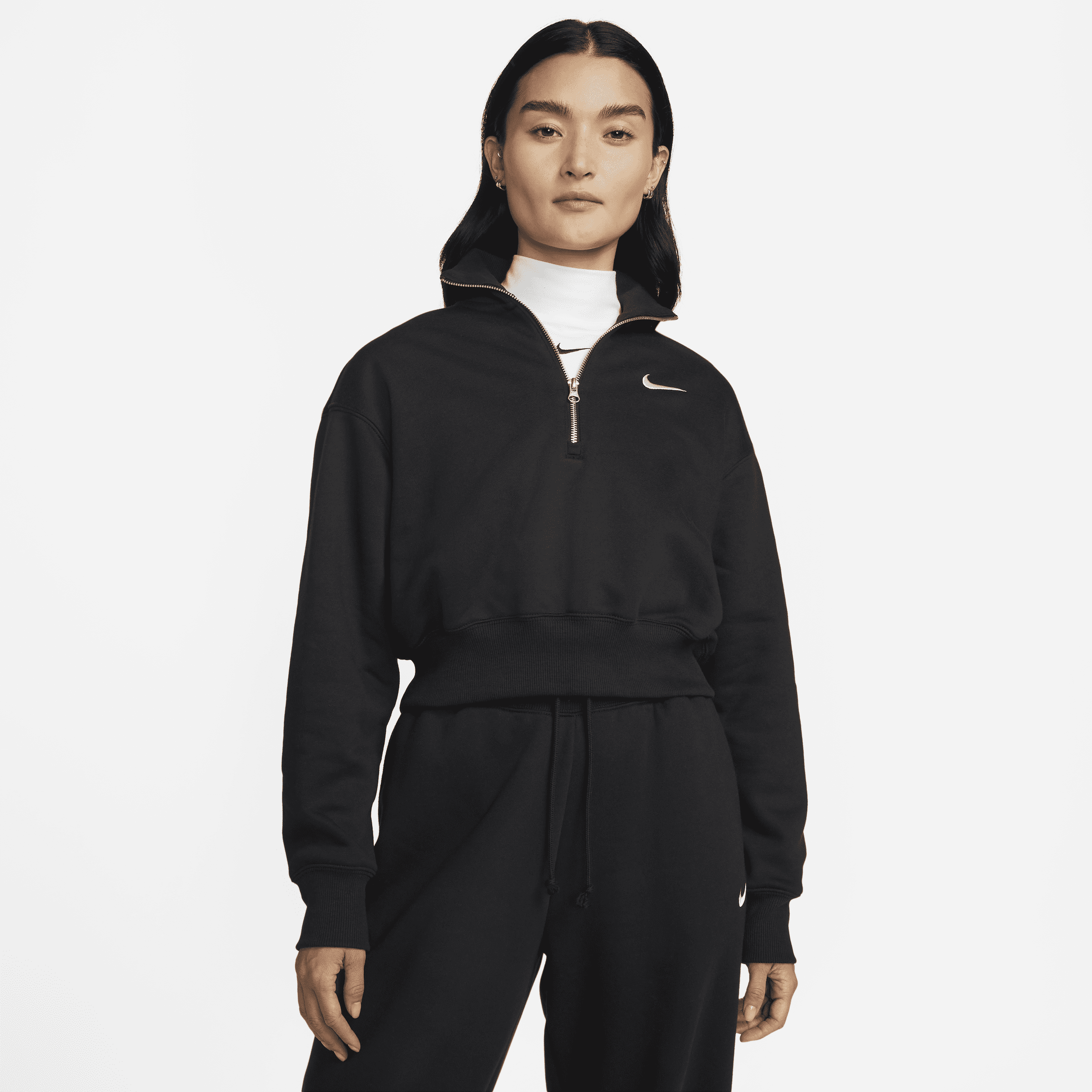 【ナイキ(NIKE)公式ストア】ナイキ スポーツウェア フェニックス フリース ウィメンズ オーバーサイズド 1/2ジップ クロップ スウェットシャツ DQ5768-010 ブラック 【ナイキ(NIKE)公式ストア】ナイキ スポーツウェア フェニックス フリース ウィメンズ オーバーサイズド 1/2ジップ クロップ スウェットシャツ DQ5768-010 ブラック