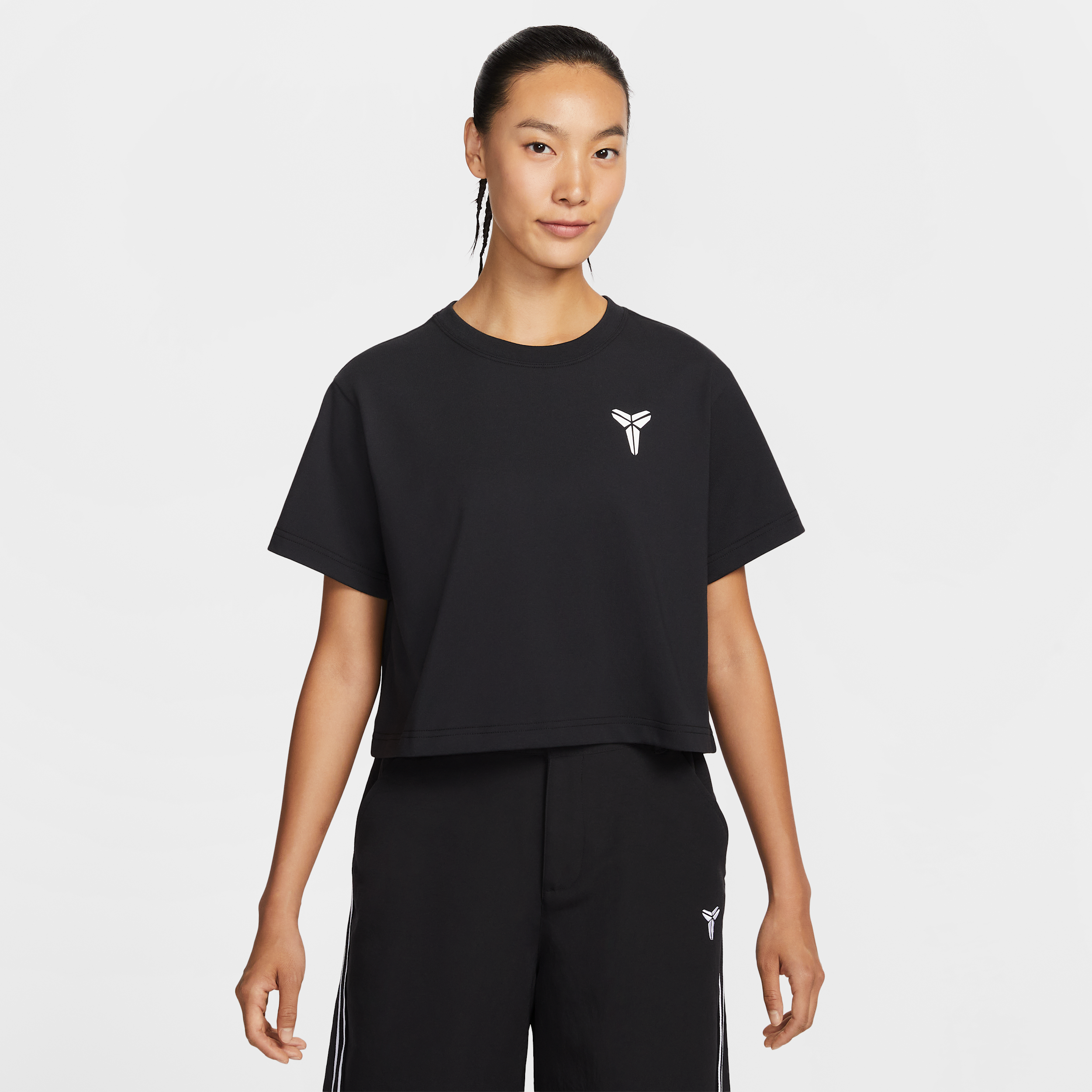 【ナイキ(NIKE)公式ストア】コービー ウィメンズ Dri-FIT クロップド バスケットボール Tシャツ IM0368-010 ブラック 【ナイキ(NIKE)公式ストア】コービー ウィメンズ Dri-FIT クロップド バスケットボール Tシャツ IM0368-010 ブラック