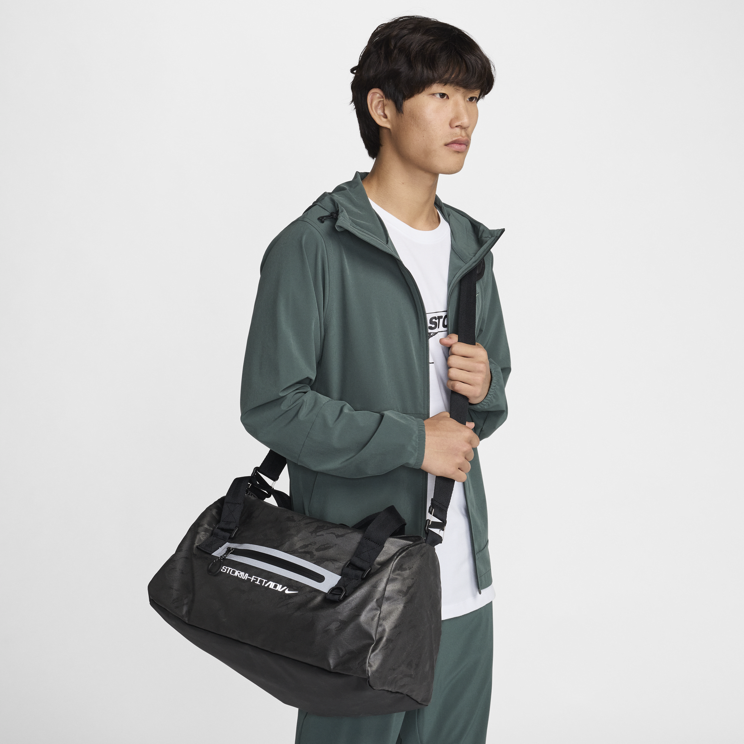 【ナイキ(NIKE)公式ストア】ナイキ エレメンタル プロ Storm-FIT ADV ダッフルバッグ (38L) FZ6367-010 ブラック 【ナイキ(NIKE)公式ストア】ナイキ エレメンタル プロ Storm-FIT ADV ダッフルバッグ (38L) FZ6367-010 ブラック