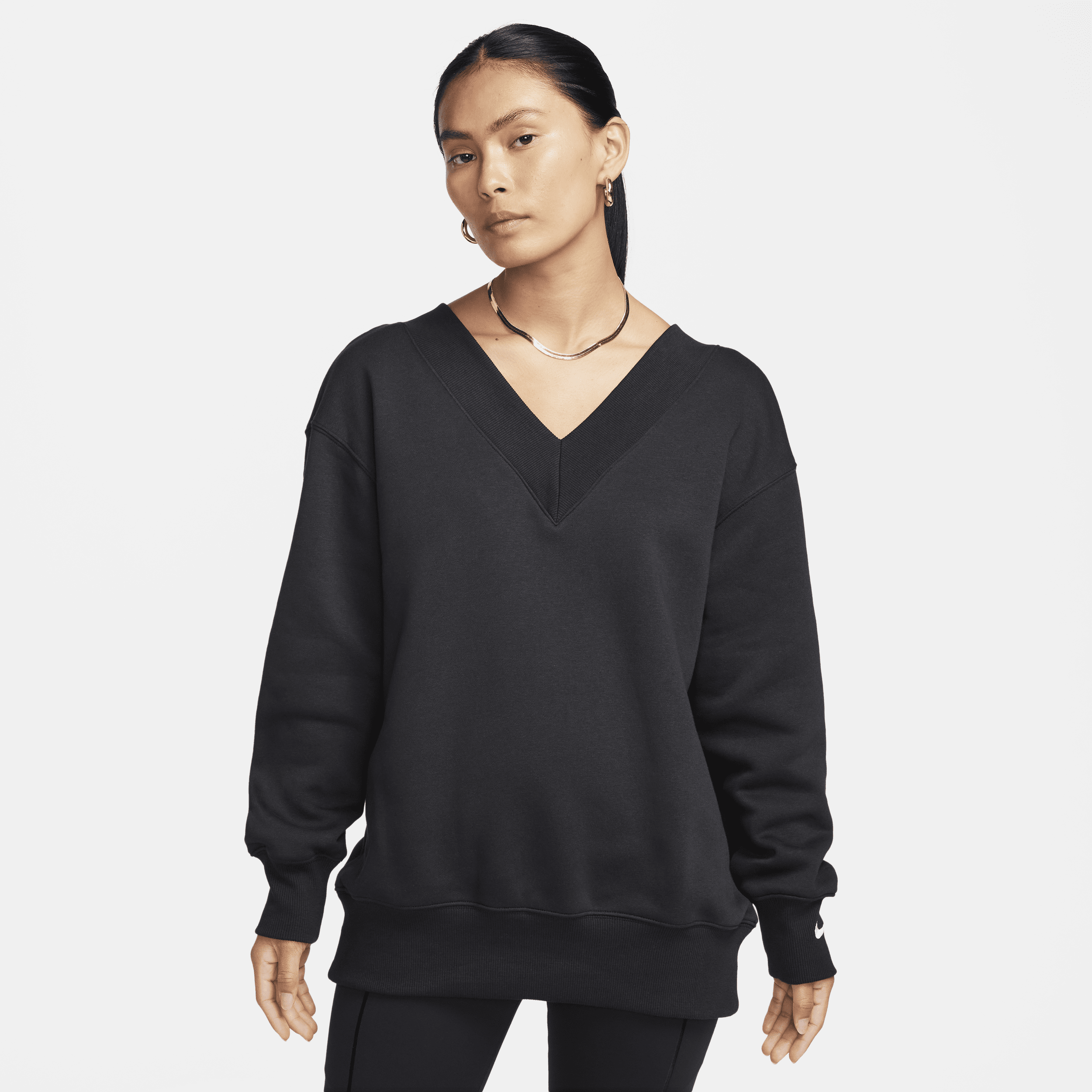 【ナイキ(NIKE)公式ストア】ナイキ スポーツウェア フェニックス フリース ウィメンズ オーバーサイズド Vネック スウェットシャツ FB8318-010 ブラック 【ナイキ(NIKE)公式ストア】ナイキ スポーツウェア フェニックス フリース ウィメンズ オーバーサイズド Vネック スウェットシャツ FB8318-010 ブラック