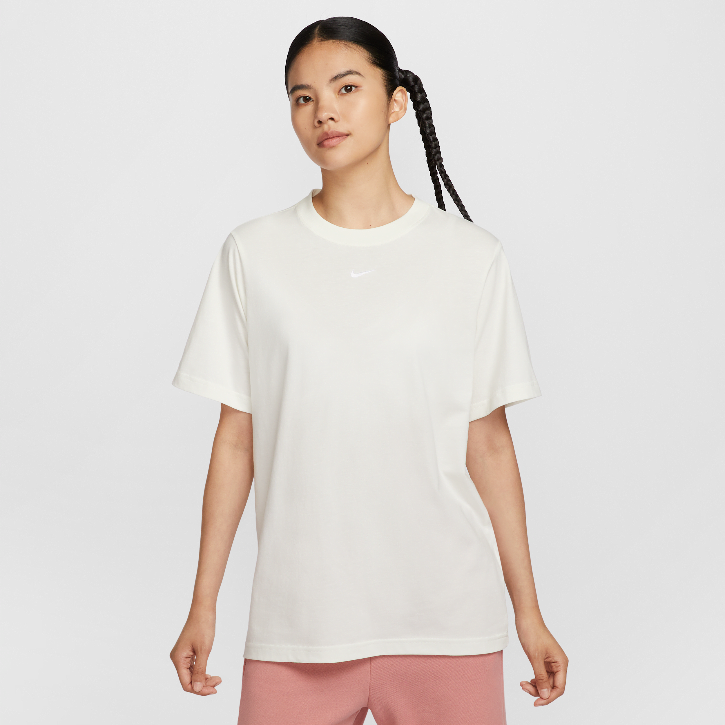 【ナイキ(NIKE)公式ストア】ナイキ スポーツウェア ウィメンズ Tシャツ FD4150-134 ホワイト 【ナイキ(NIKE)公式ストア】ナイキ スポーツウェア ウィメンズ Tシャツ FD4150-134 ホワイト