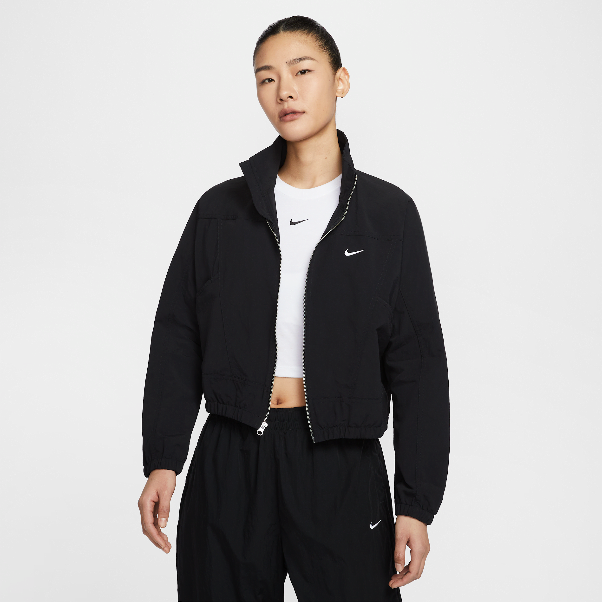 【ナイキ(NIKE)公式ストア】ナイキ スポーツウェア エブリシング ウーブン ウィメンズ オーバーサイズド レペル UV プロテクション ジャケット HJ1000-010 ブラック 【ナイキ(NIKE)公式ストア】ナイキ スポーツウェア エブリシング ウーブン ウィメンズ オーバーサイズド レペル UV プロテクション ジャケット HJ1000-010 ブラック