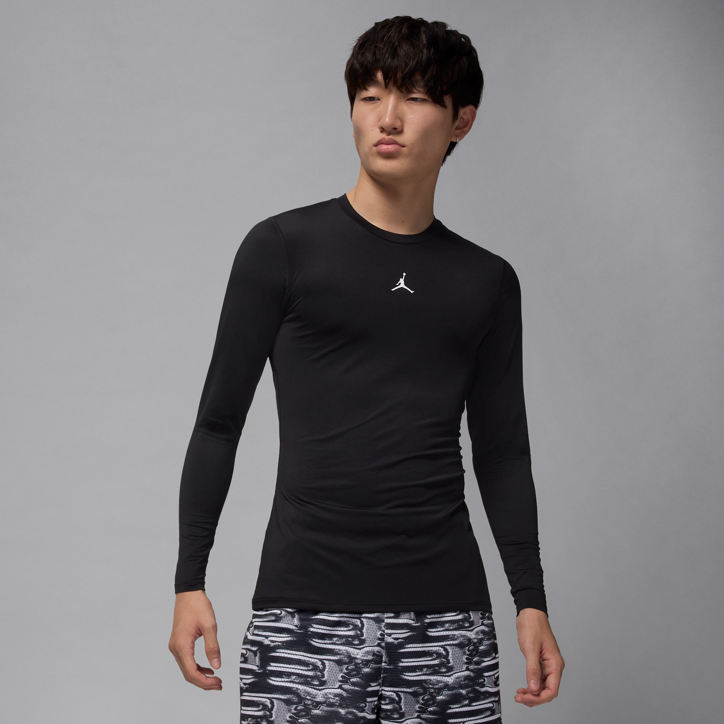 【ナイキ（NIKE）公式ストア】ジョーダン スポーツ メンズ Dri-FIT ロングスリーブ インナー トップ HQ8683-010 ブラック