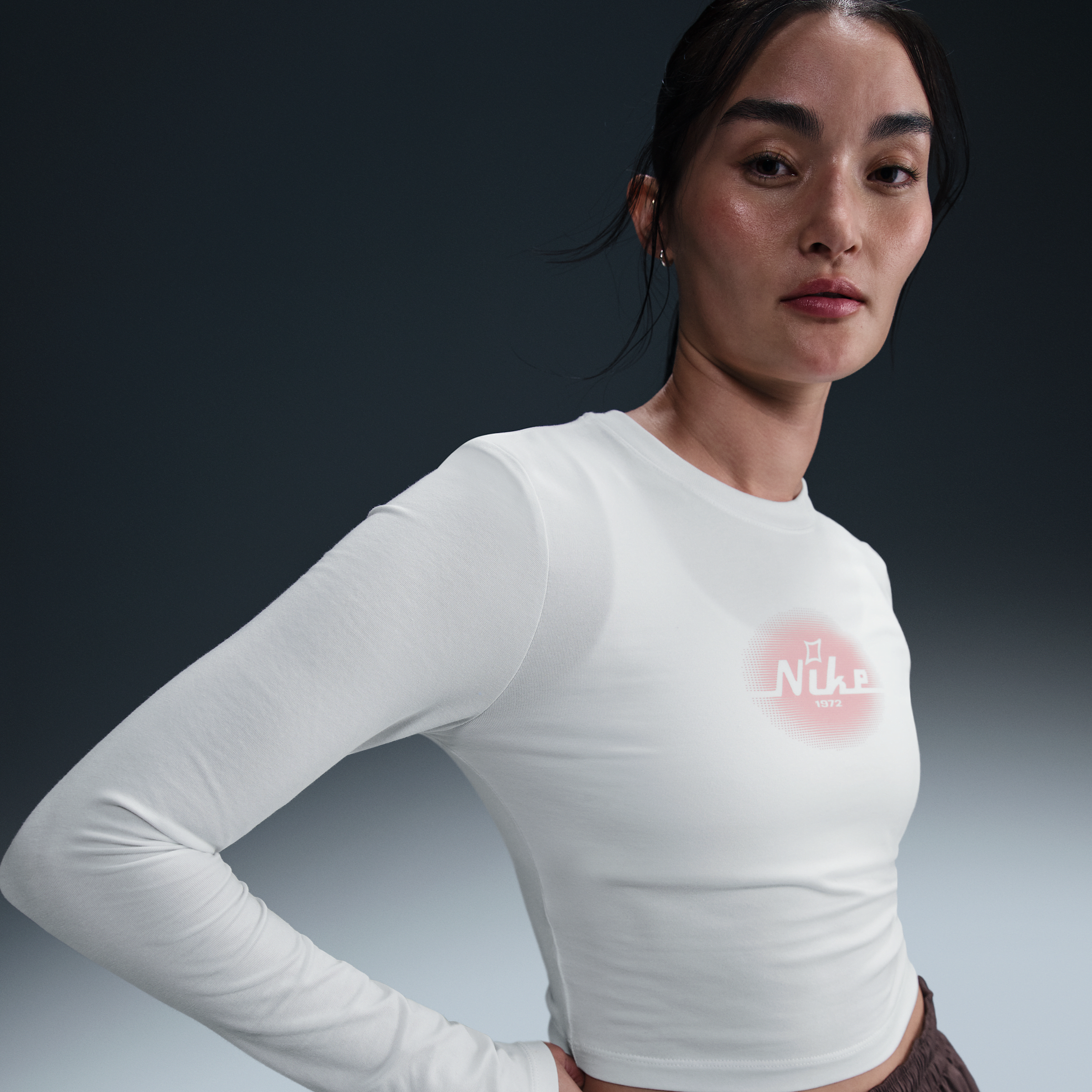 【ナイキ(NIKE)公式ストア】ナイキ スポーツウェア ウィメンズ ニット ロングスリーブ クロップド トップ HQ2974-121 ホワイト 【ナイキ(NIKE)公式ストア】ナイキ スポーツウェア ウィメンズ ニット ロングスリーブ クロップド トップ HQ2974-121 ホワイト