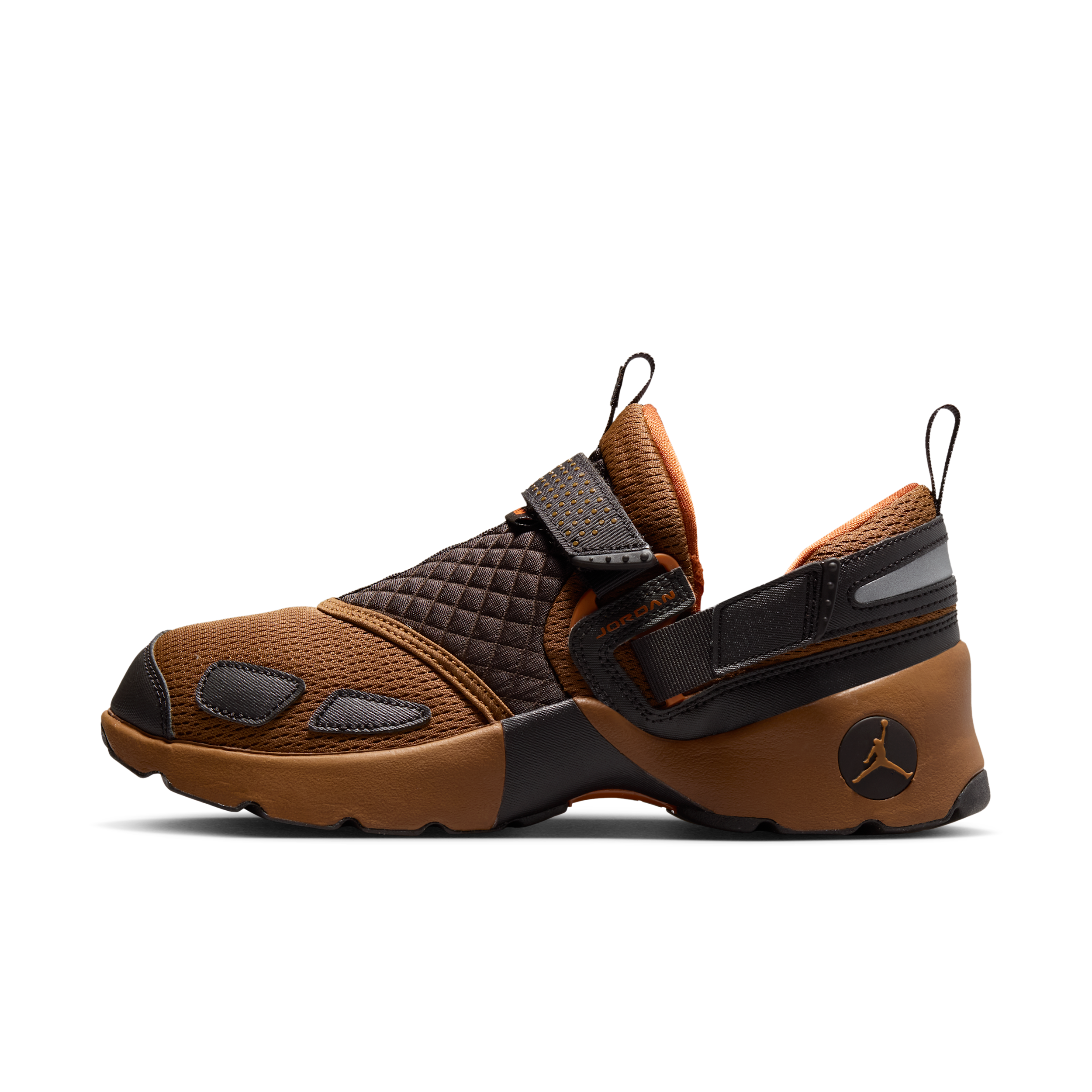 Jordan Trunner LX HQ2164-200 Marron