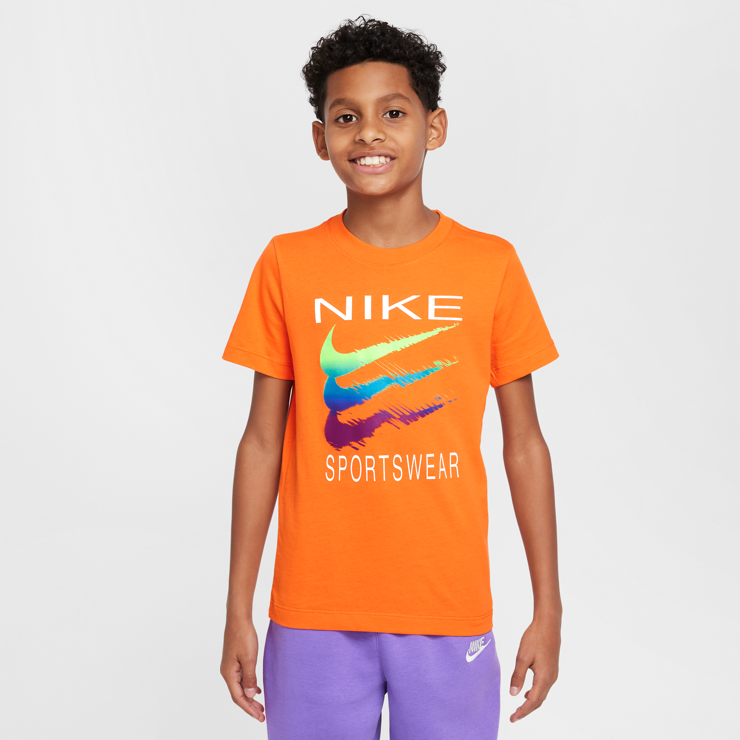 【ナイキ(NIKE)公式ストア】ナイキ スポーツウェア ジュニア Tシャツ HM5853-819 オレンジ 【ナイキ(NIKE)公式ストア】ナイキ スポーツウェア ジュニア Tシャツ HM5853-819 オレンジ