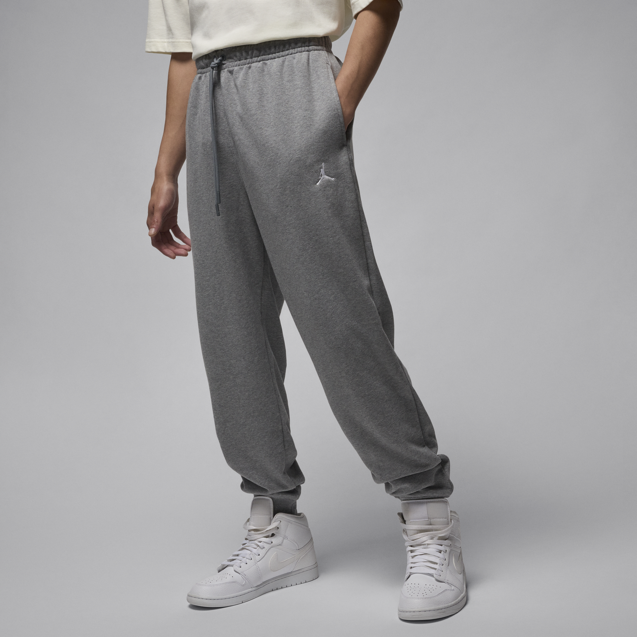 【ナイキ(NIKE)公式ストア】ジョーダン ブルックリン フリース メンズパンツ FV7279-091 グレー 【ナイキ(NIKE)公式ストア】ジョーダン ブルックリン フリース メンズパンツ FV7279-091 グレー