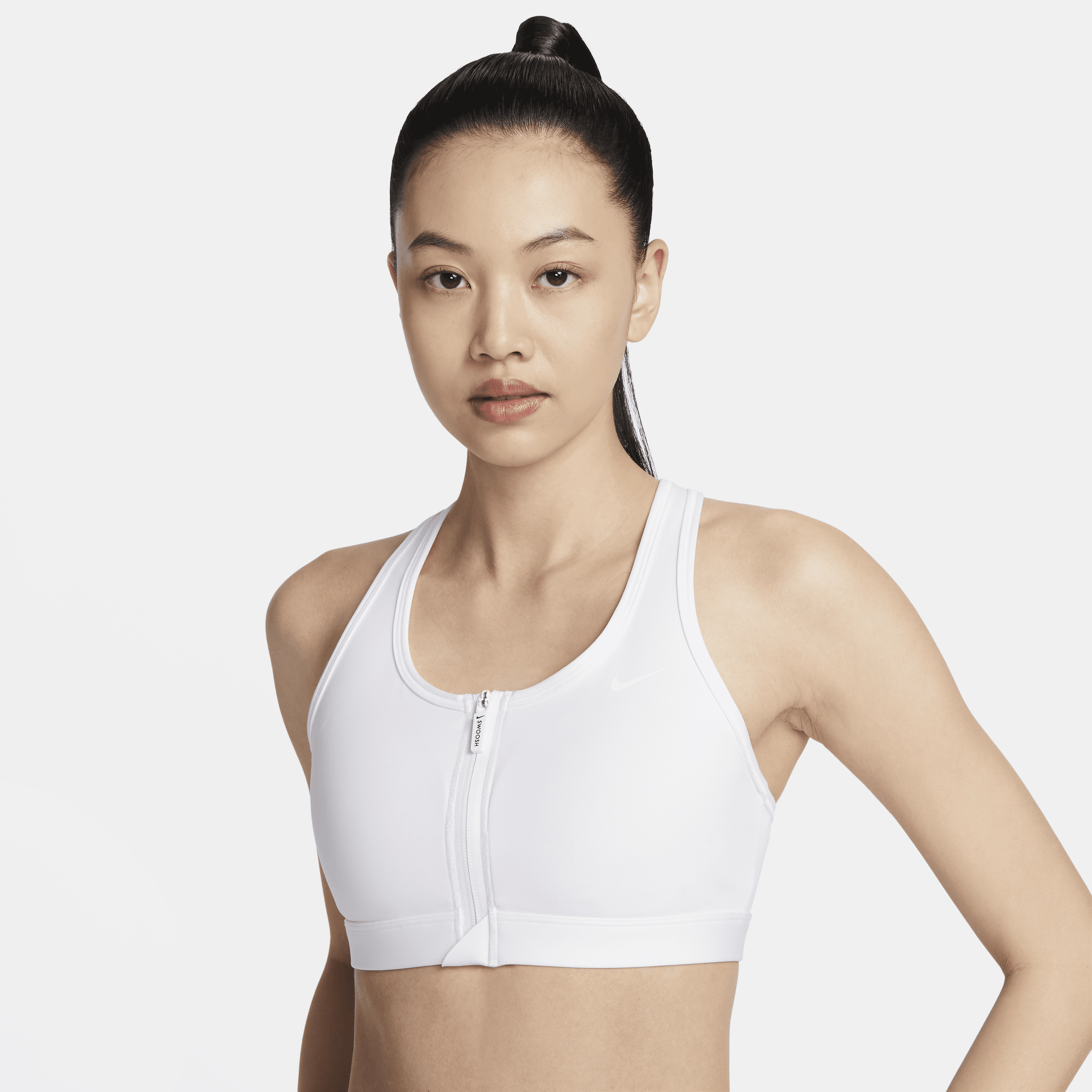 【ナイキ(NIKE)公式ストア】ナイキ スウッシュ フロント ジップ ウィメンズ ミディアムサポート パッディド スポーツブラ FN2732-100 ホワイト 【ナイキ(NIKE)公式ストア】ナイキ スウッシュ フロント ジップ ウィメンズ ミディアムサポート パッディド スポーツブラ FN2732-100 ホワイト