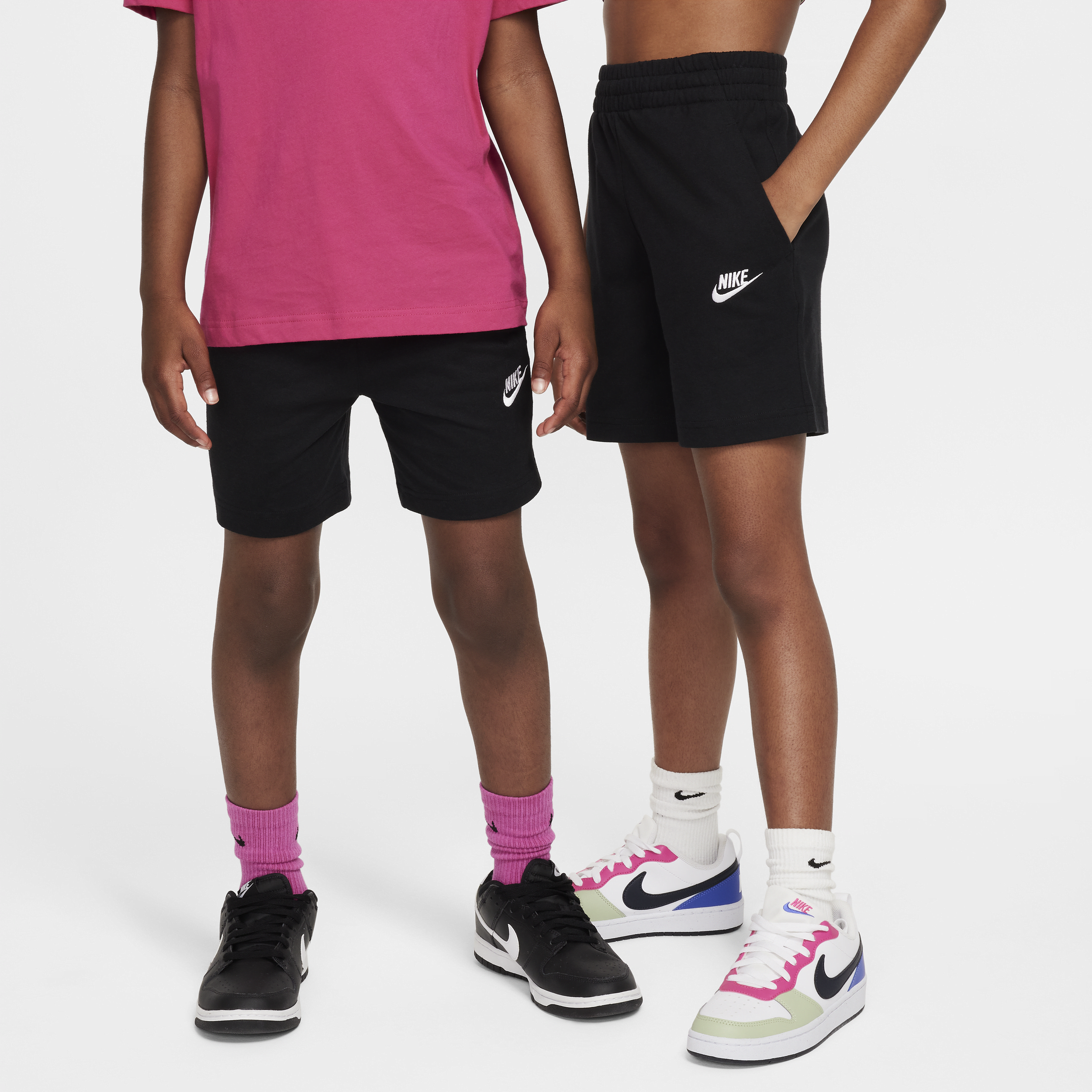 【ナイキ(NIKE)公式ストア】ナイキ スポーツウェア クラブ ジュニア 15cm ニット ショートパンツ FZ5512-010 ブラック 【ナイキ(NIKE)公式ストア】ナイキ スポーツウェア クラブ ジュニア 15cm ニット ショートパンツ FZ5512-010 ブラック