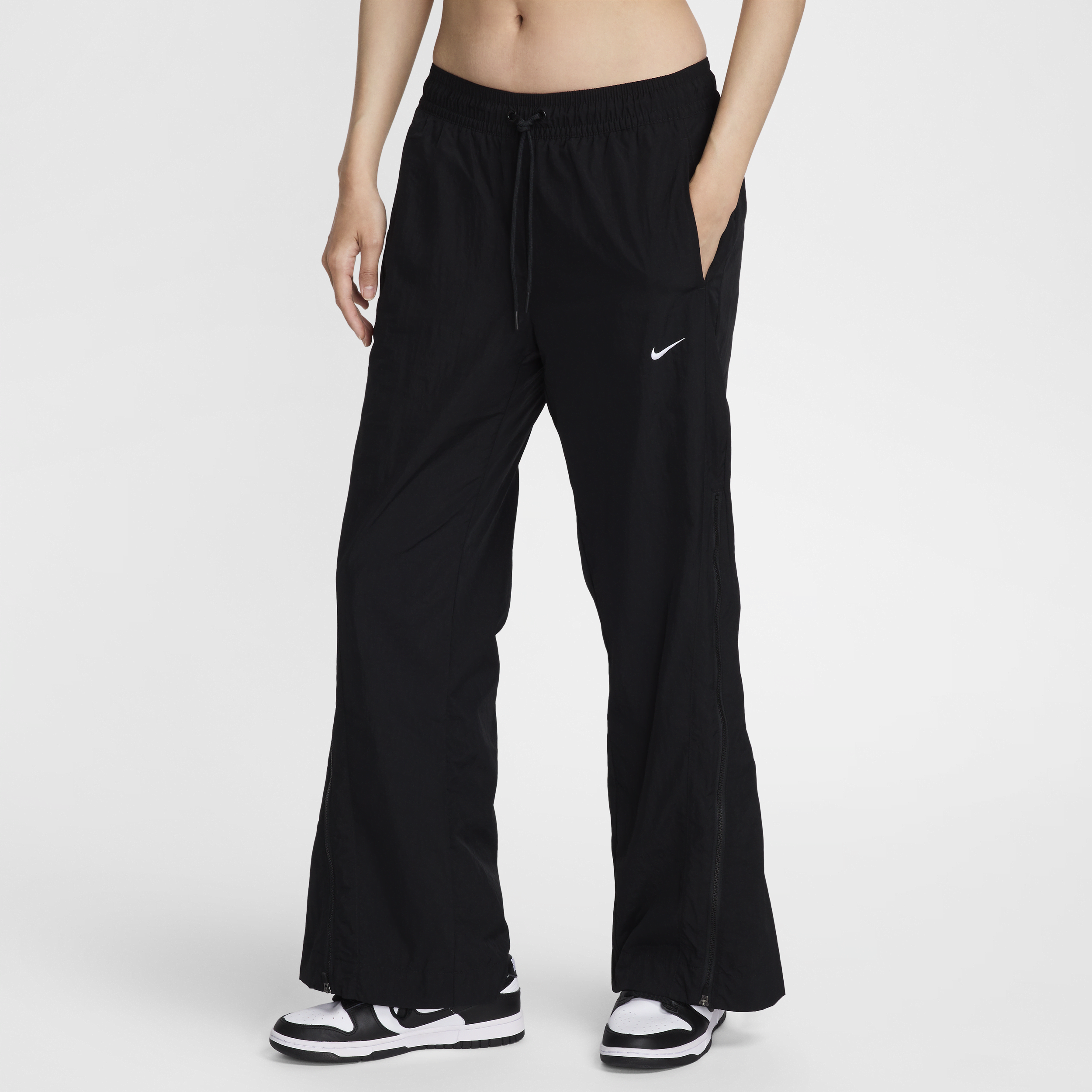 【ナイキ(NIKE)公式ストア】ナイキ スポーツウェア コレクション ウィメンズ ミッドライズ レペル ジップ パンツ FV7545-010 ブラック 【ナイキ(NIKE)公式ストア】ナイキ スポーツウェア コレクション ウィメンズ ミッドライズ レペル ジップ パンツ FV7545-010 ブラック
