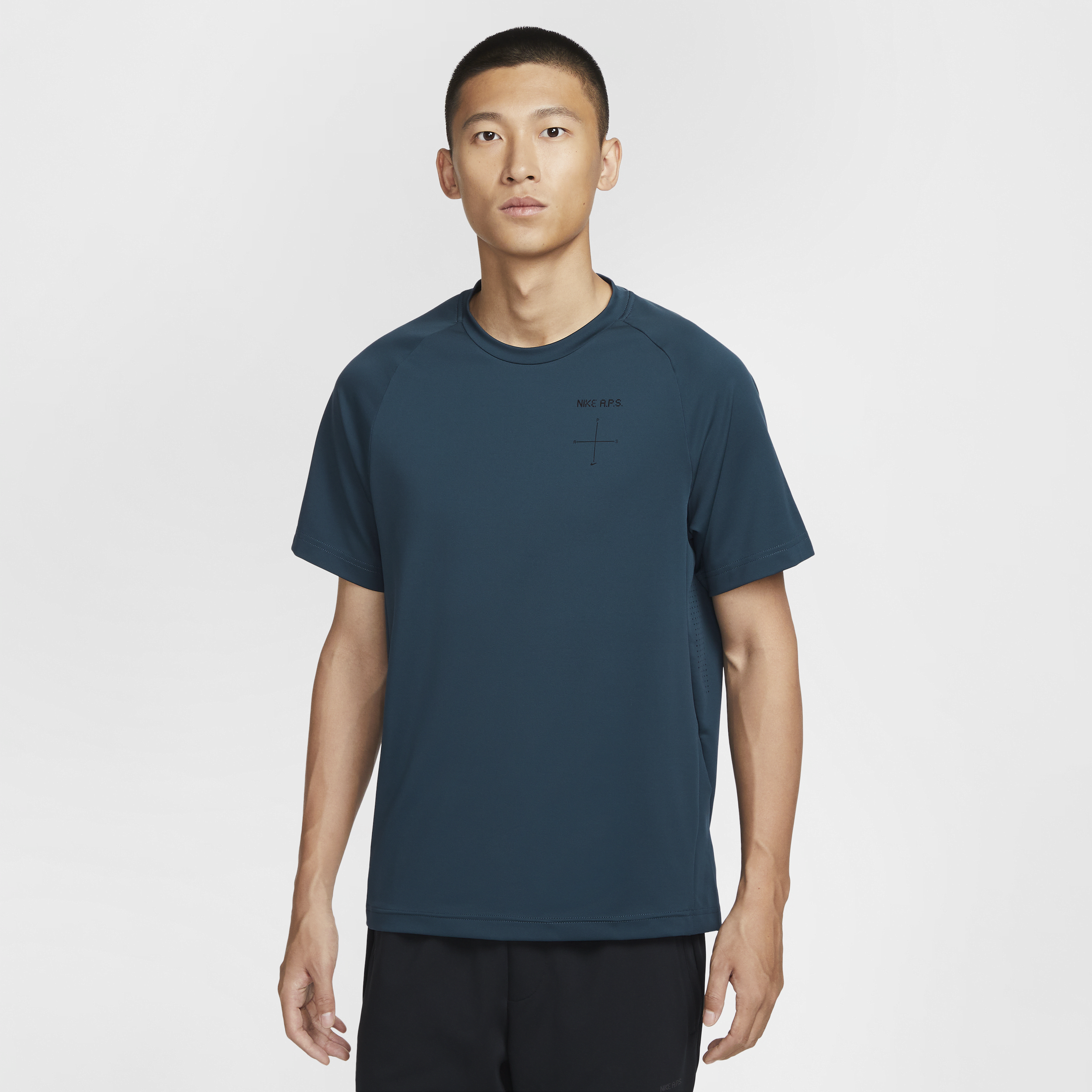 【ナイキ(NIKE)公式ストア】ナイキ A.P.S. メンズ Dri-FIT ADV ショートスリーブ バーサタイル トップ FN3009-437 ブルー 【ナイキ(NIKE)公式ストア】ナイキ A.P.S. メンズ Dri-FIT ADV ショートスリーブ バーサタイル トップ FN3009-437 ブルー