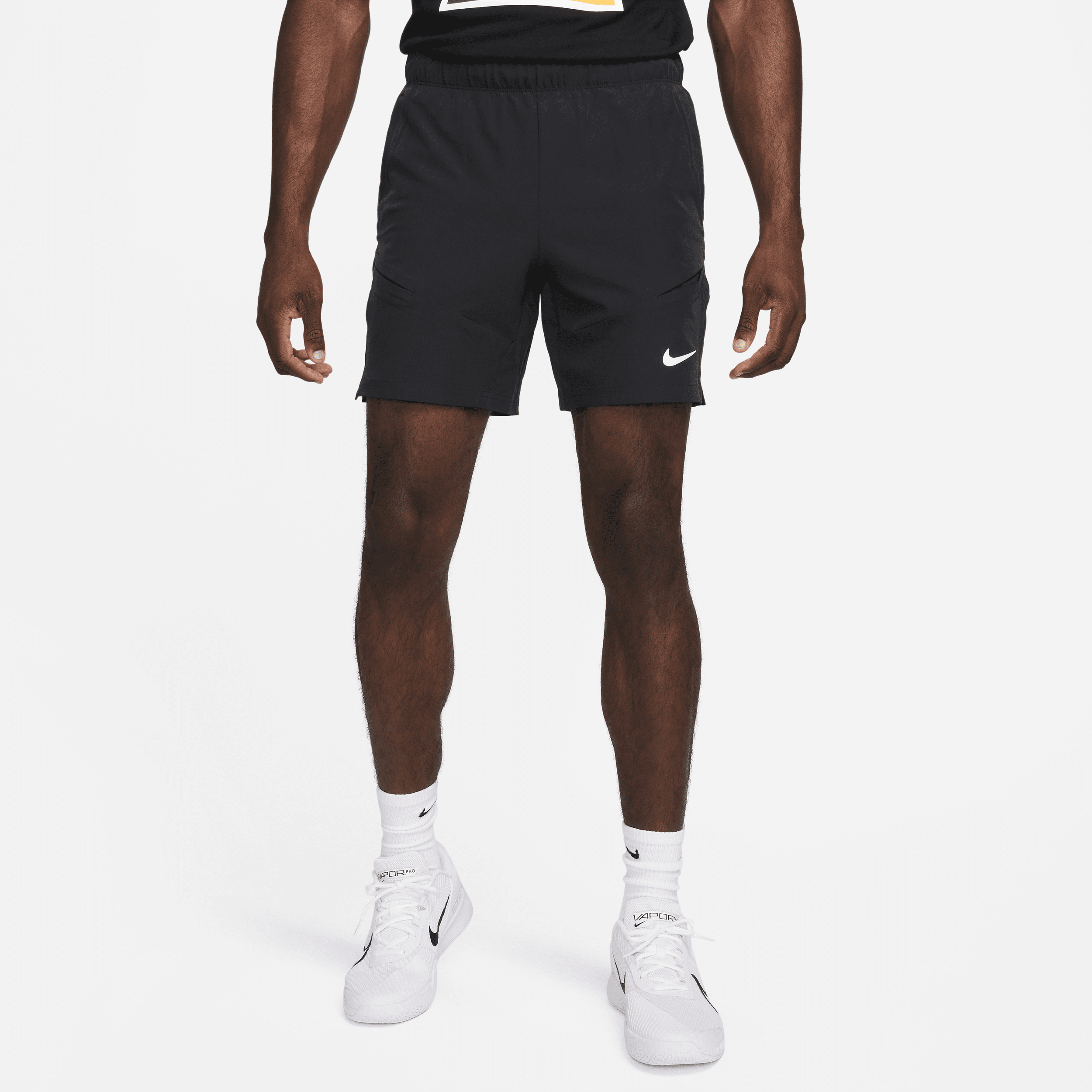 NikeCourt Advantage Dri-FIT-tennisshorts (18 cm) til mænd - sort