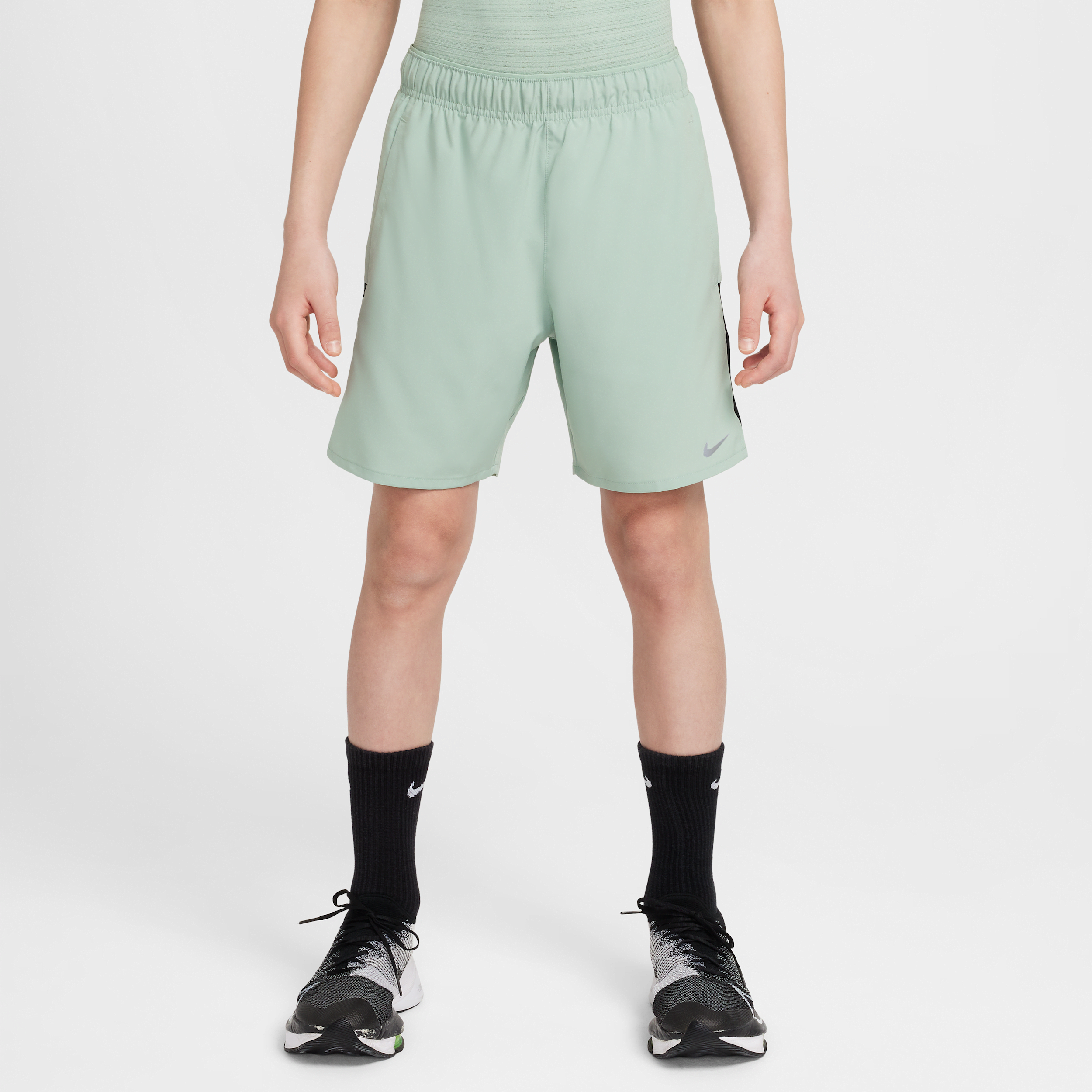 【ナイキ(NIKE)公式ストア】ナイキ Dri-FIT チャレンジャー ジュニア (ボーイズ) トレーニングショートパンツ FD0238-037 グリーン 【ナイキ(NIKE)公式ストア】ナイキ Dri-FIT チャレンジャー ジュニア (ボーイズ) トレーニングショートパンツ FD0238-037 グリーン