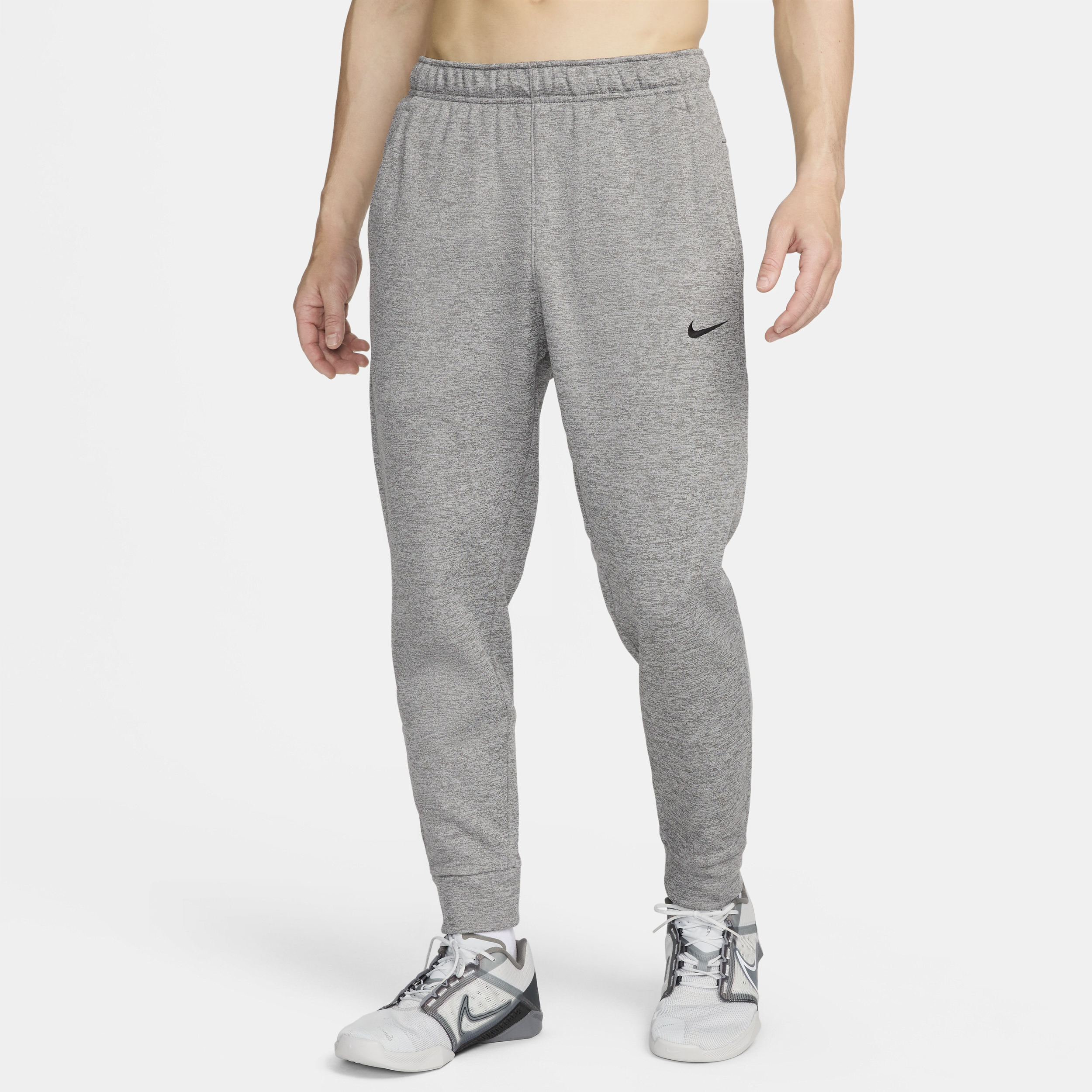 【ナイキ(NIKE)公式ストア】ナイキ Therma-FIT メンズ テーパード トレーニングパンツ DQ5406-063 グレー 【ナイキ(NIKE)公式ストア】ナイキ Therma-FIT メンズ テーパード トレーニングパンツ DQ5406-063 グレー