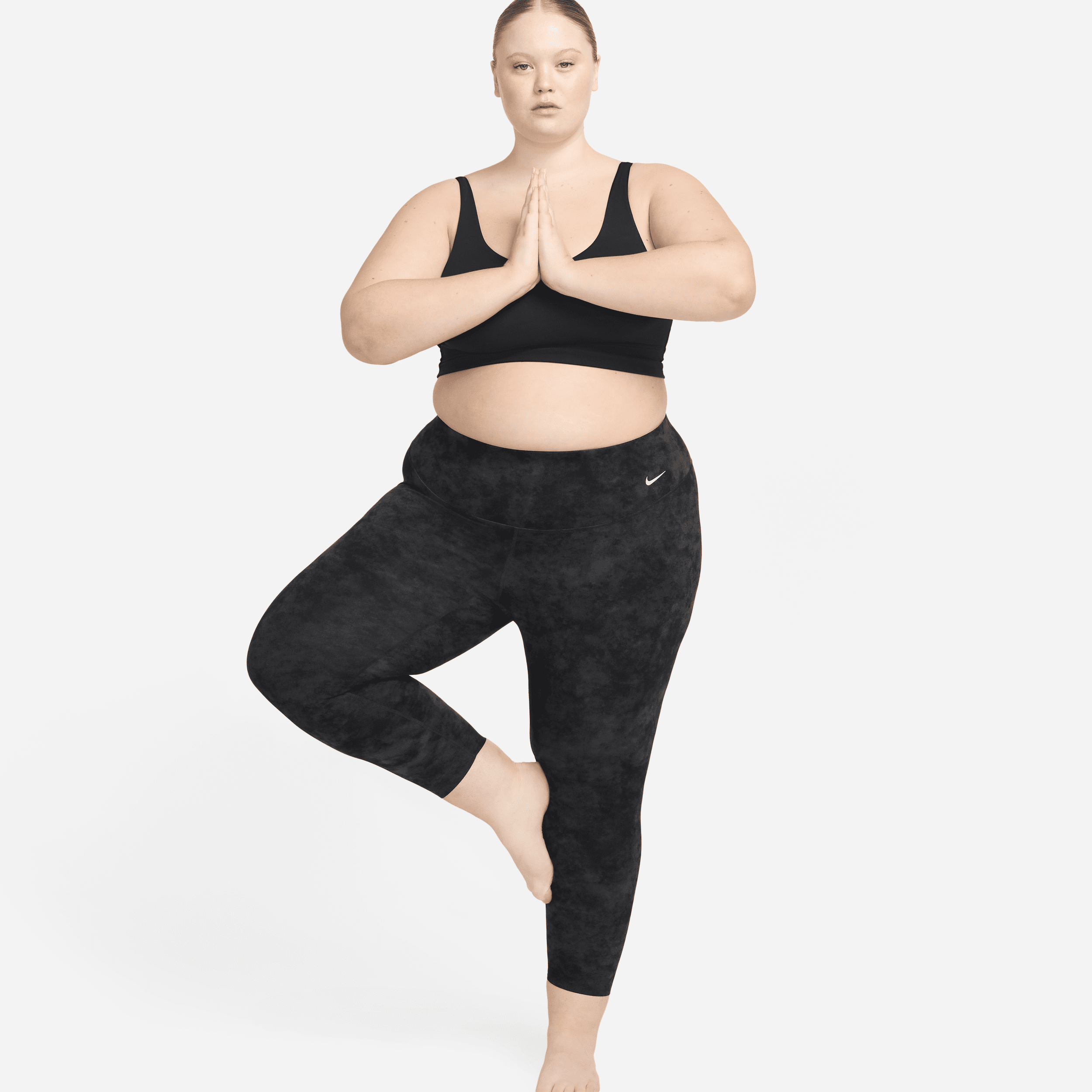 Nike Zenvy Tie-Dye-leggings i 7/8-længde med høj talje og let støtte til kvinder (plus size) - sort