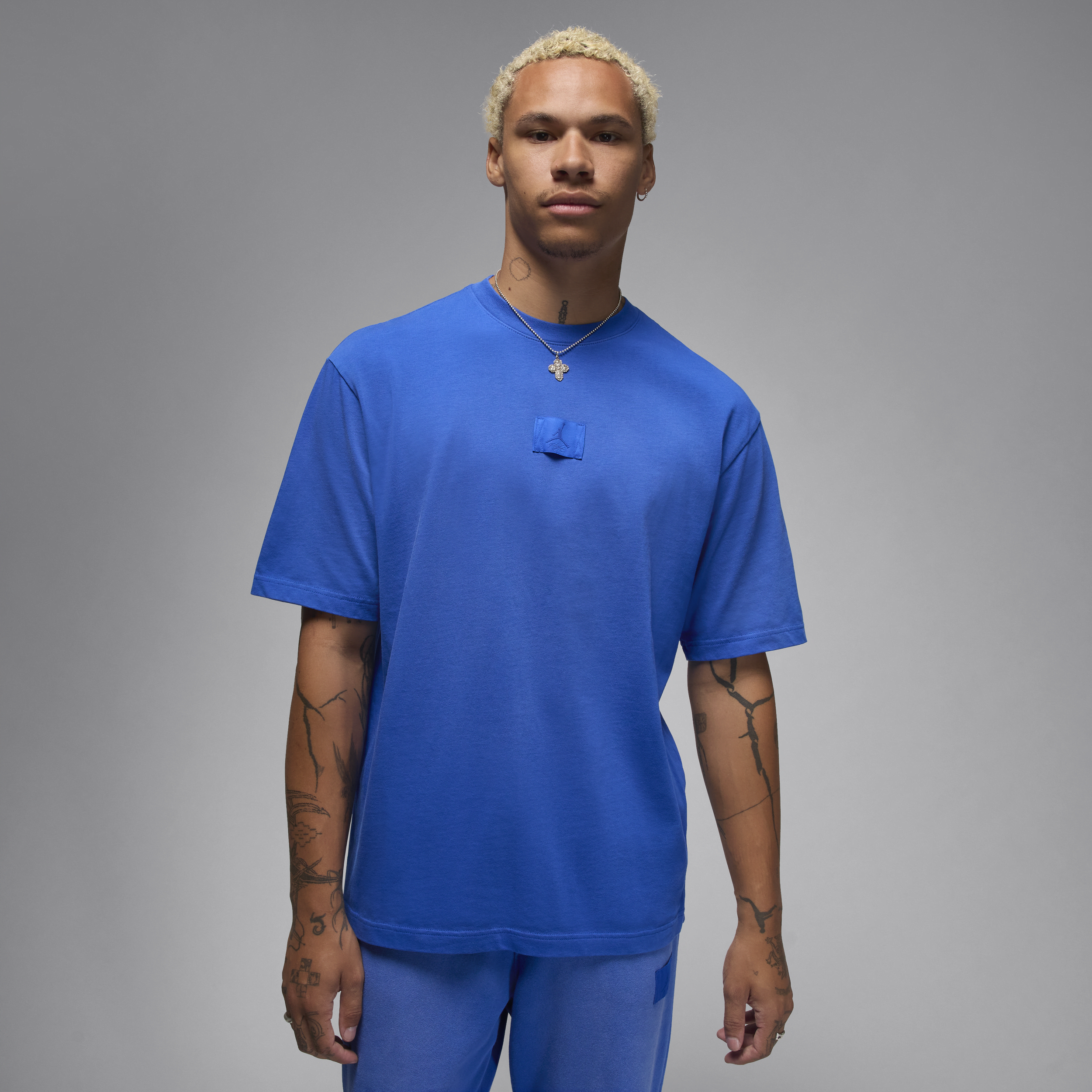 【ナイキ(NIKE)公式ストア】ジョーダン フライト エッセンシャル 85 メンズ ウォッシュ加工 Tシャツ FZ1914-480 ブルー 【ナイキ(NIKE)公式ストア】ジョーダン フライト エッセンシャル 85 メンズ ウォッシュ加工 Tシャツ FZ1914-480 ブルー