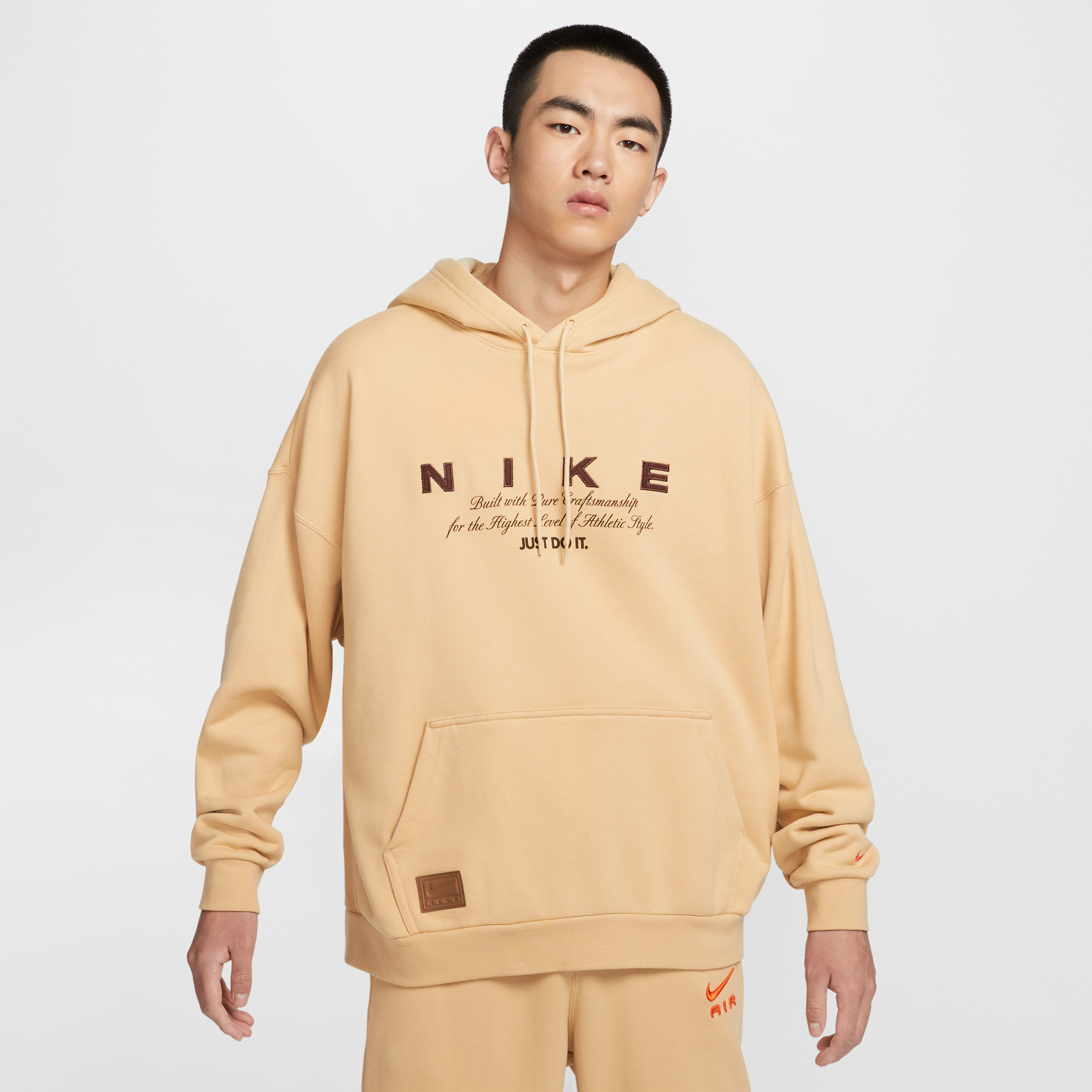 【ナイキ(NIKE)公式ストア】ナイキ クラブ メンズ オーバーサイズド プルオーバー パーカー HQ4745-233 ブラウン 【ナイキ(NIKE)公式ストア】ナイキ クラブ メンズ オーバーサイズド プルオーバー パーカー HQ4745-233 ブラウン
