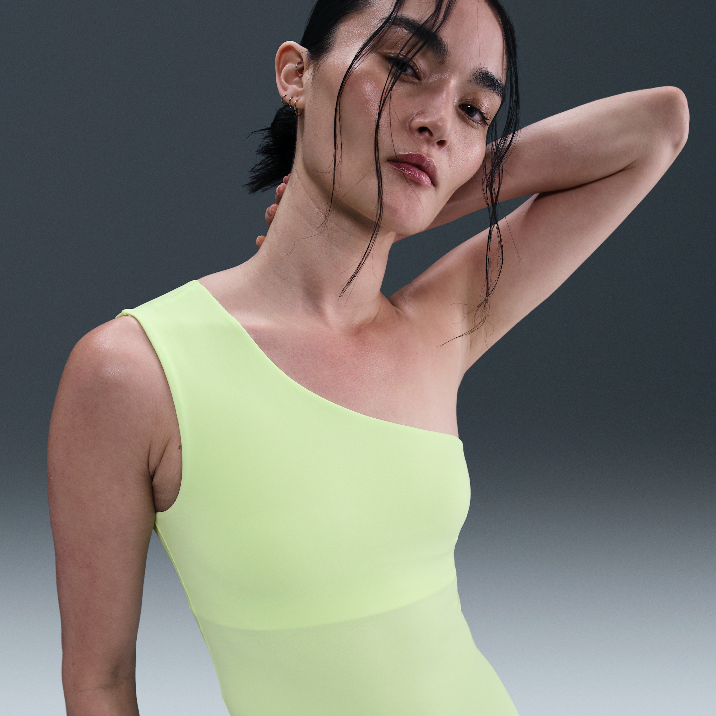 【ナイキ(NIKE)公式ストア】ナイキ ゼンビー ウィメンズ Dri-FIT アシンメトリカル タンクトップ HJ2288-701 イエロー 【ナイキ(NIKE)公式ストア】ナイキ ゼンビー ウィメンズ Dri-FIT アシンメトリカル タンクトップ HJ2288-701 イエロー