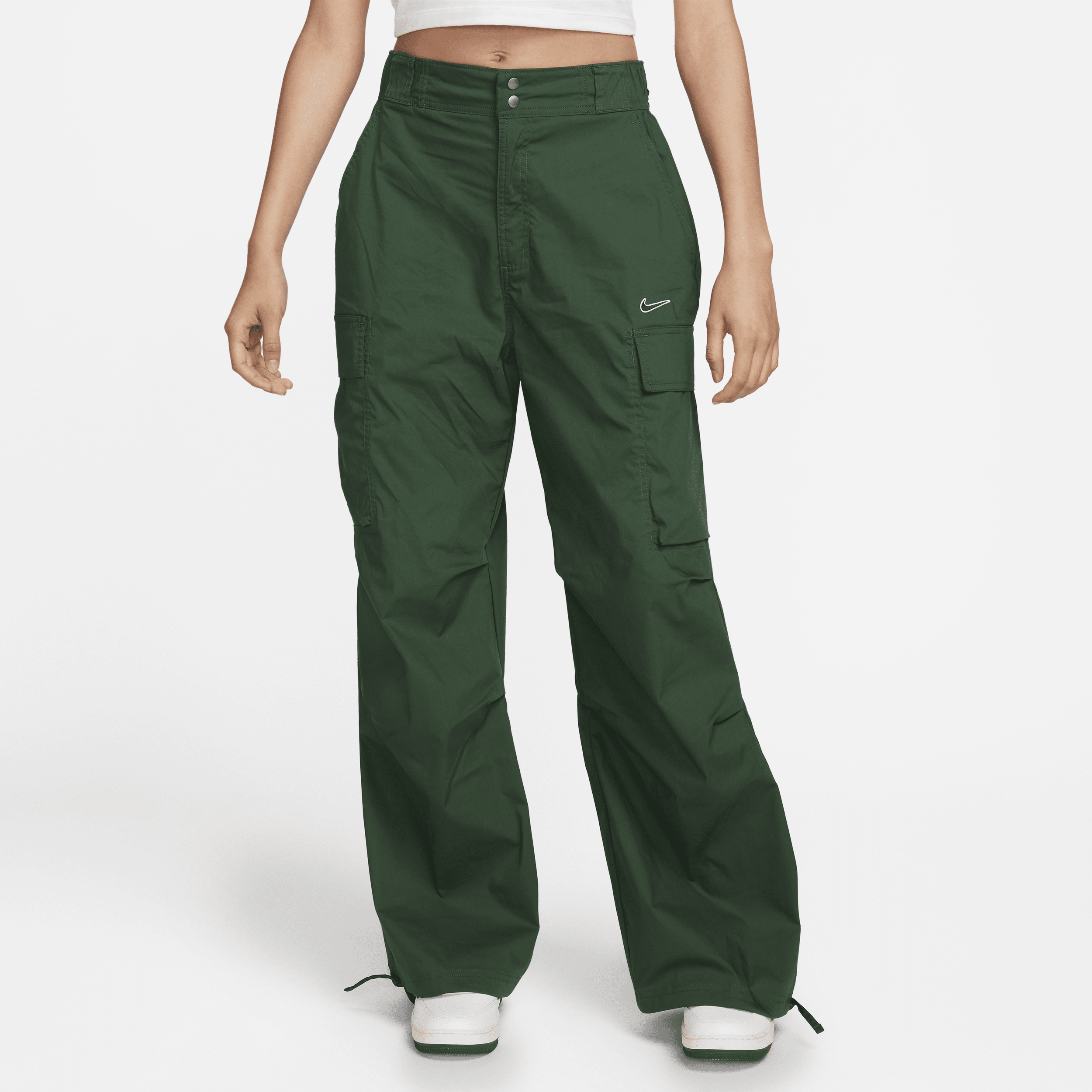 Nike Sportswear Pantalón cargo de tejido Woven y talle alto con ajuste holgado - Mujer - Verde