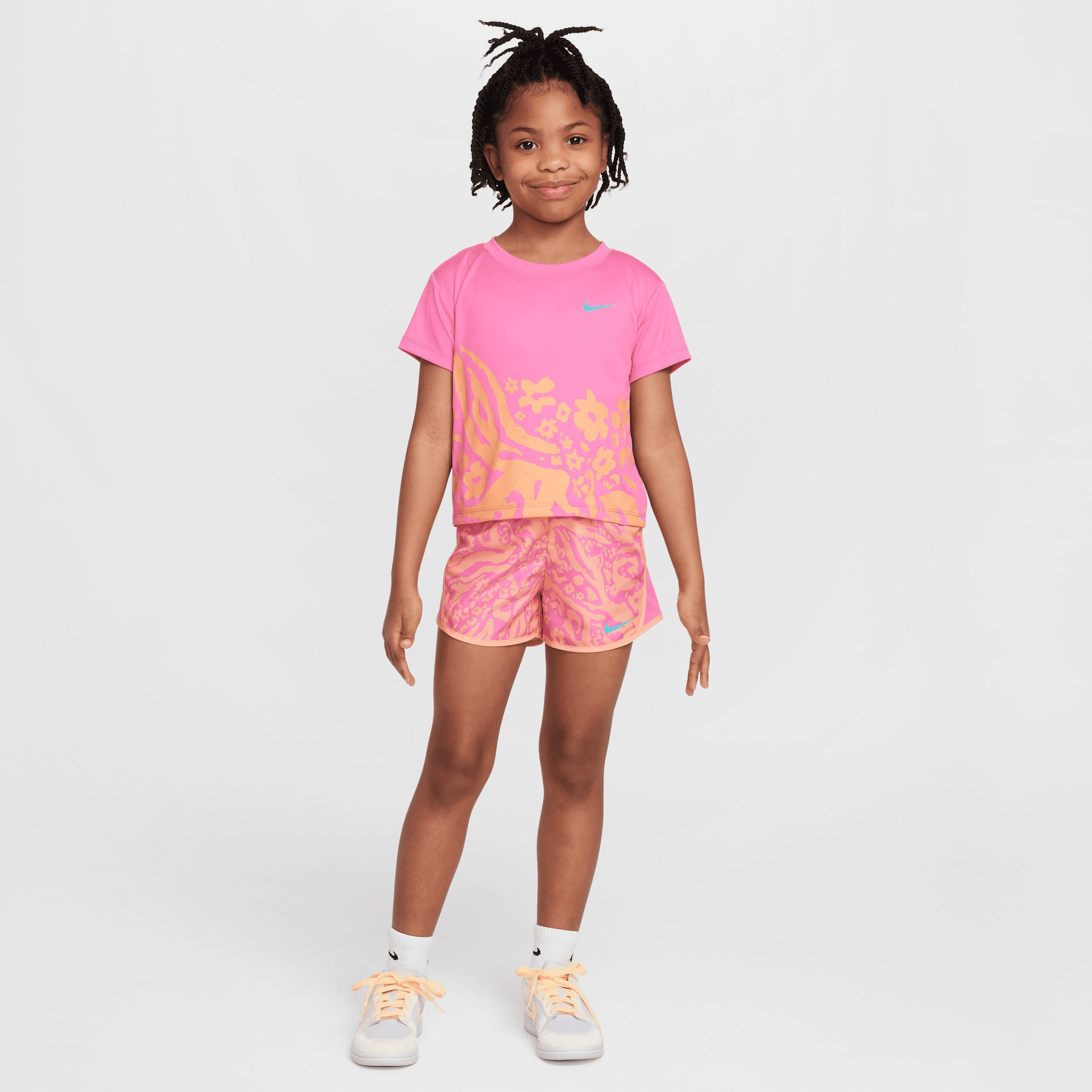 【ナイキ(NIKE)公式ストア】ナイキ Dri-FIT リトルキッズ ワイルド フラワー ツーピース テンポ セットアップ II2997-675 ピンク 【ナイキ(NIKE)公式ストア】ナイキ Dri-FIT リトルキッズ ワイルド フラワー ツーピース テンポ セットアップ II2997-675 ピンク