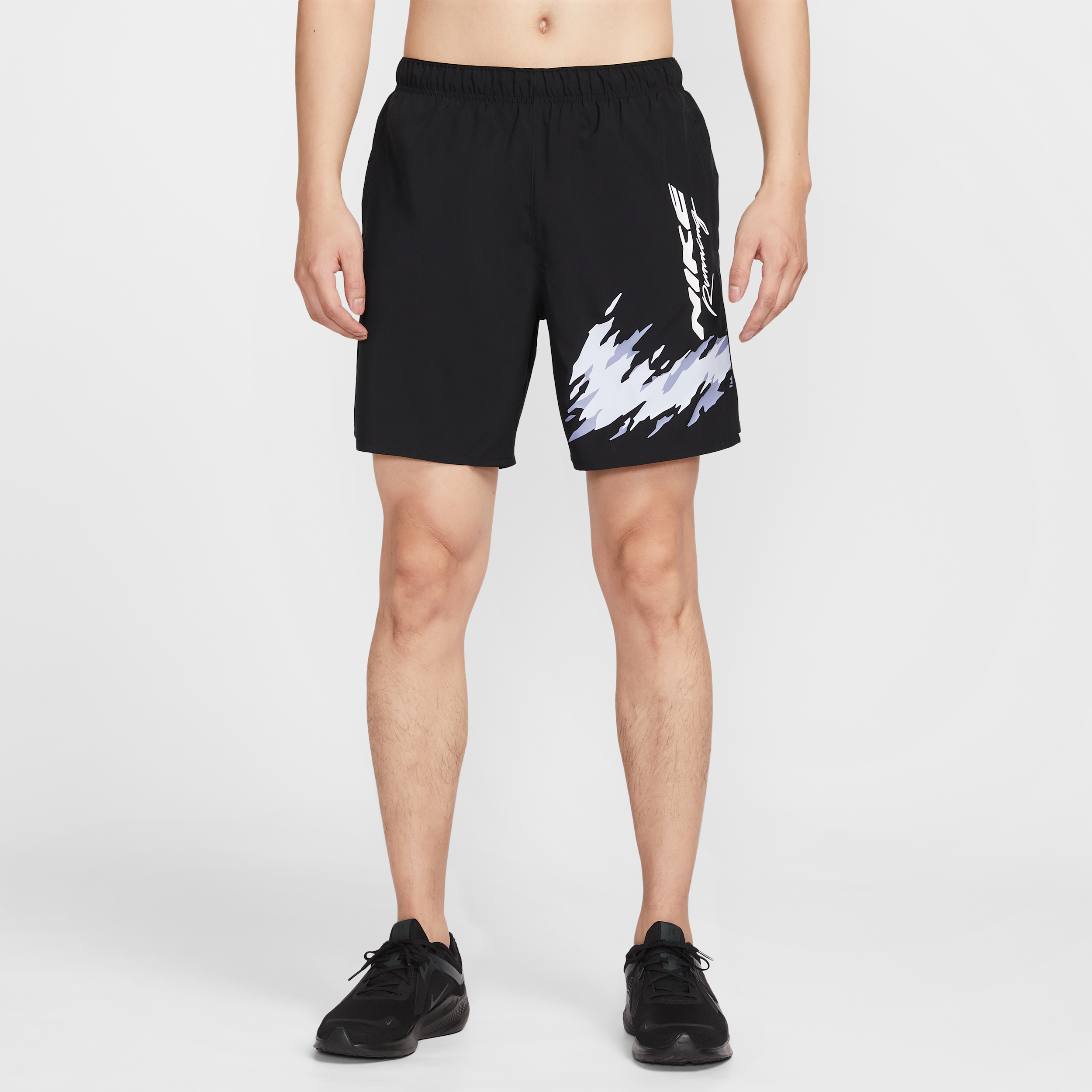 【ナイキ(NIKE)公式ストア】ナイキ チャレンジャー メンズ Dri-FIT 18cm ランニングショートパンツ (インナー付き) HV2139-010 ブラック 【ナイキ(NIKE)公式ストア】ナイキ チャレンジャー メンズ Dri-FIT 18cm ランニングショートパンツ (インナー付き) HV2139-010 ブラック