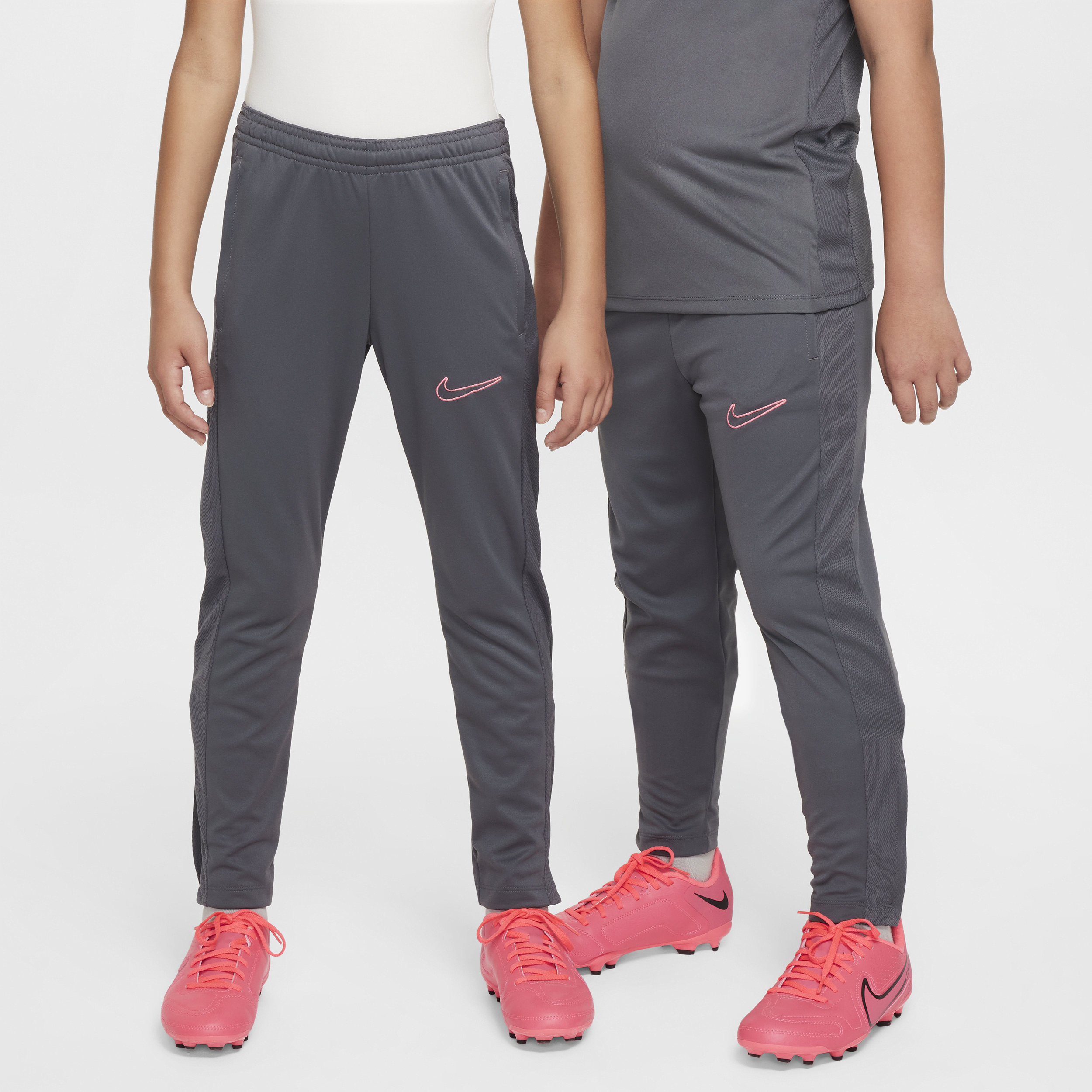 Pantaloni da calcio Nike Dri-FIT Academy23 – Bambini - Grigio