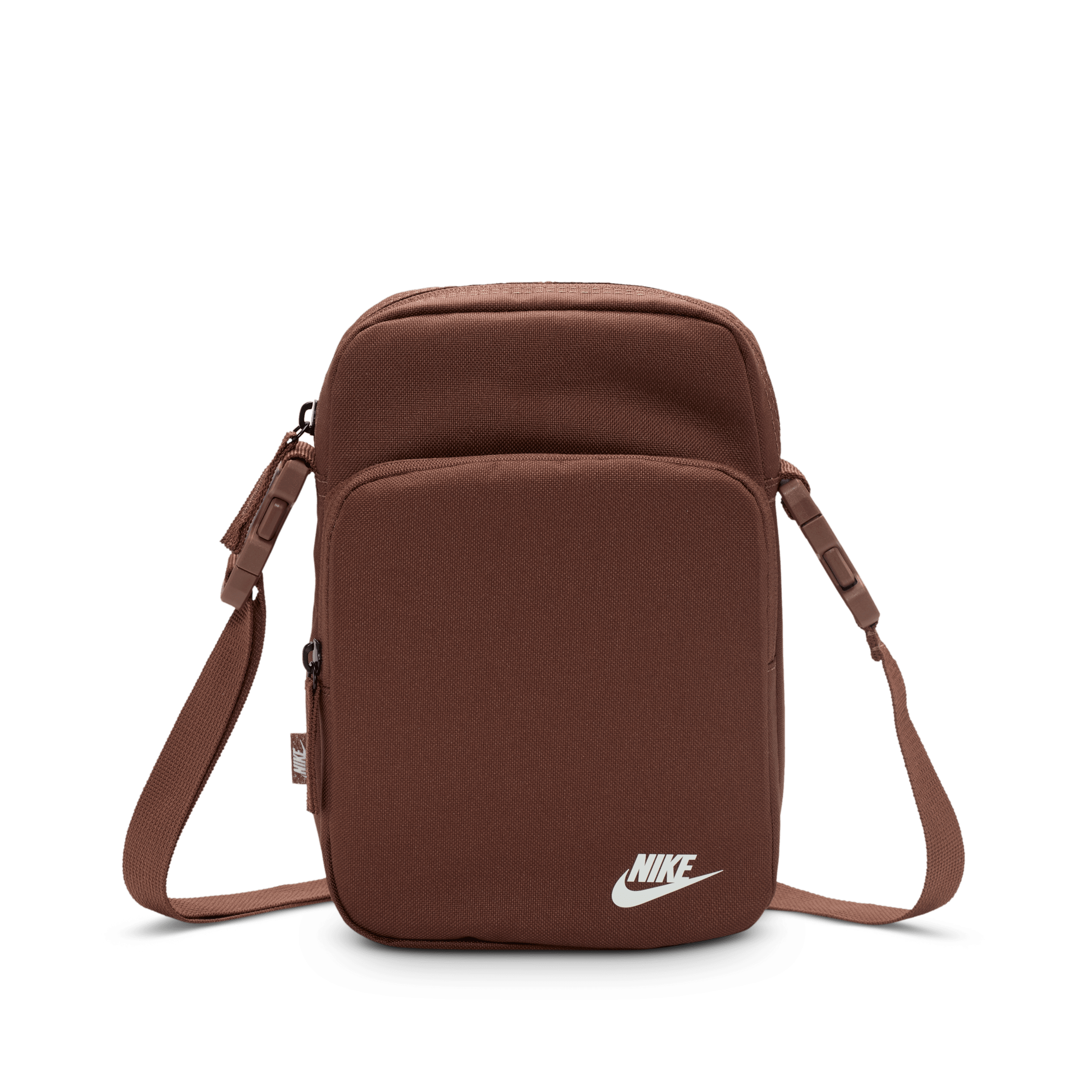 【ナイキ(NIKE)公式ストア】ナイキ ヘリテージ クロスボディバッグ (4L) DB0456-265 ブラウン 【ナイキ(NIKE)公式ストア】ナイキ ヘリテージ クロスボディバッグ (4L) DB0456-265 ブラウン