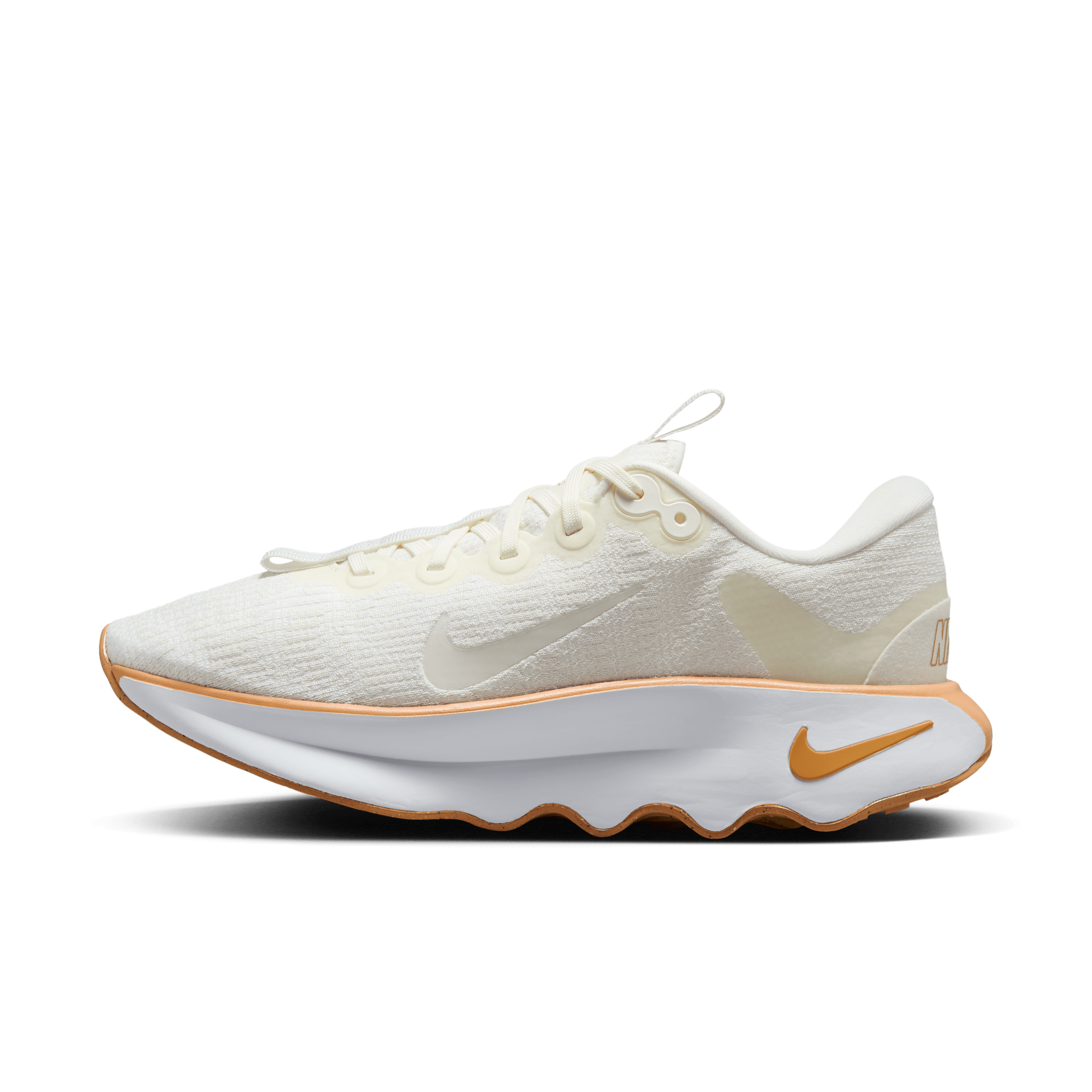 【ナイキ(NIKE)公式ストア】ナイキ モティバ ウィメンズ ウォーキングシューズ DV1238-107 ホワイト 【ナイキ(NIKE)公式ストア】ナイキ モティバ ウィメンズ ウォーキングシューズ DV1238-107 ホワイト