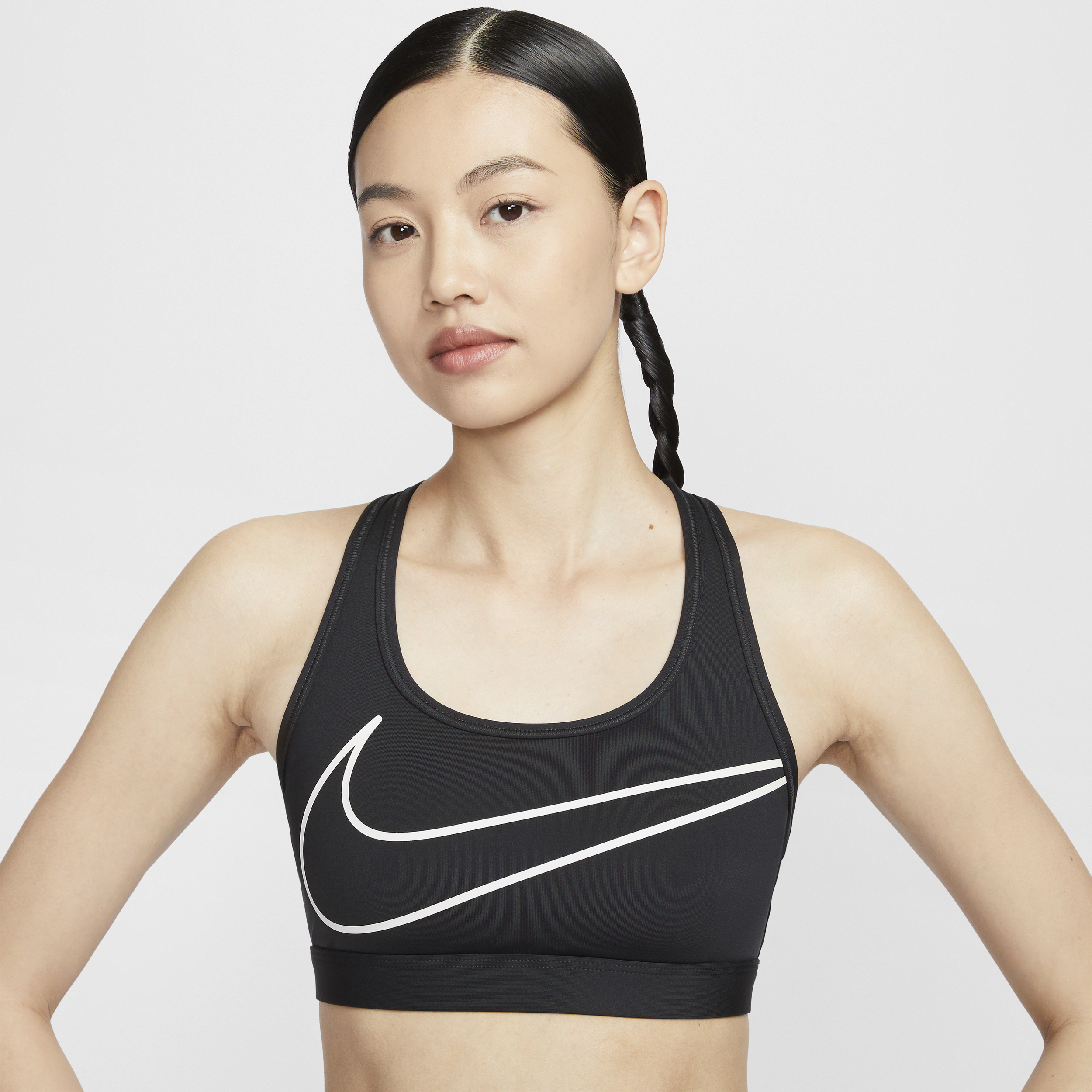 【ナイキ(NIKE)公式ストア】ナイキ スウッシュ ミディアムサポート ウィメンズ パッディド スポーツブラ HJ8132-045 ブラック 【ナイキ(NIKE)公式ストア】ナイキ スウッシュ ミディアムサポート ウィメンズ パッディド スポーツブラ HJ8132-045 ブラック