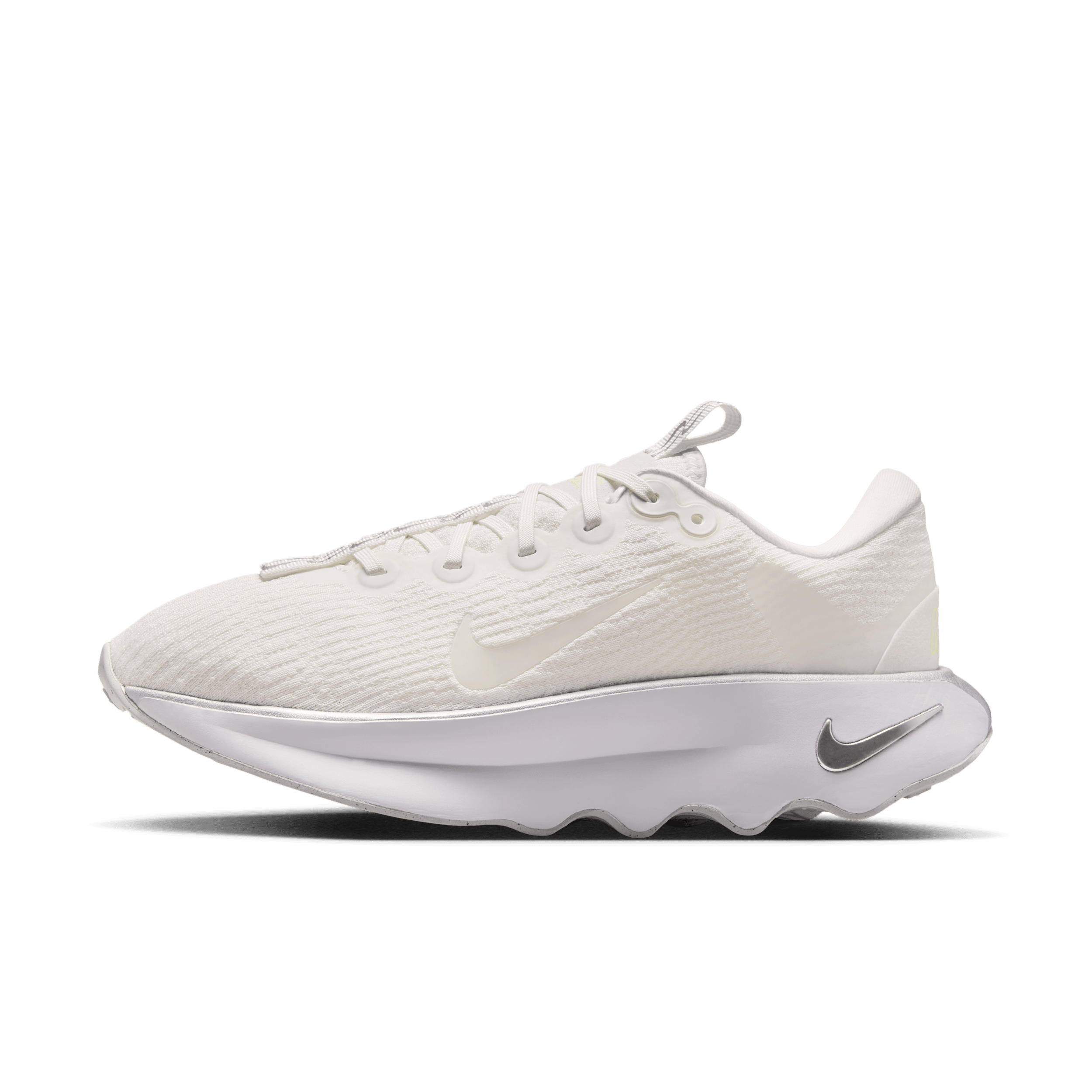 【ナイキ(NIKE)公式ストア】ナイキ モティバ ウィメンズ ウォーキングシューズ DV1238-111 ホワイト 【ナイキ(NIKE)公式ストア】ナイキ モティバ ウィメンズ ウォーキングシューズ DV1238-111 ホワイト