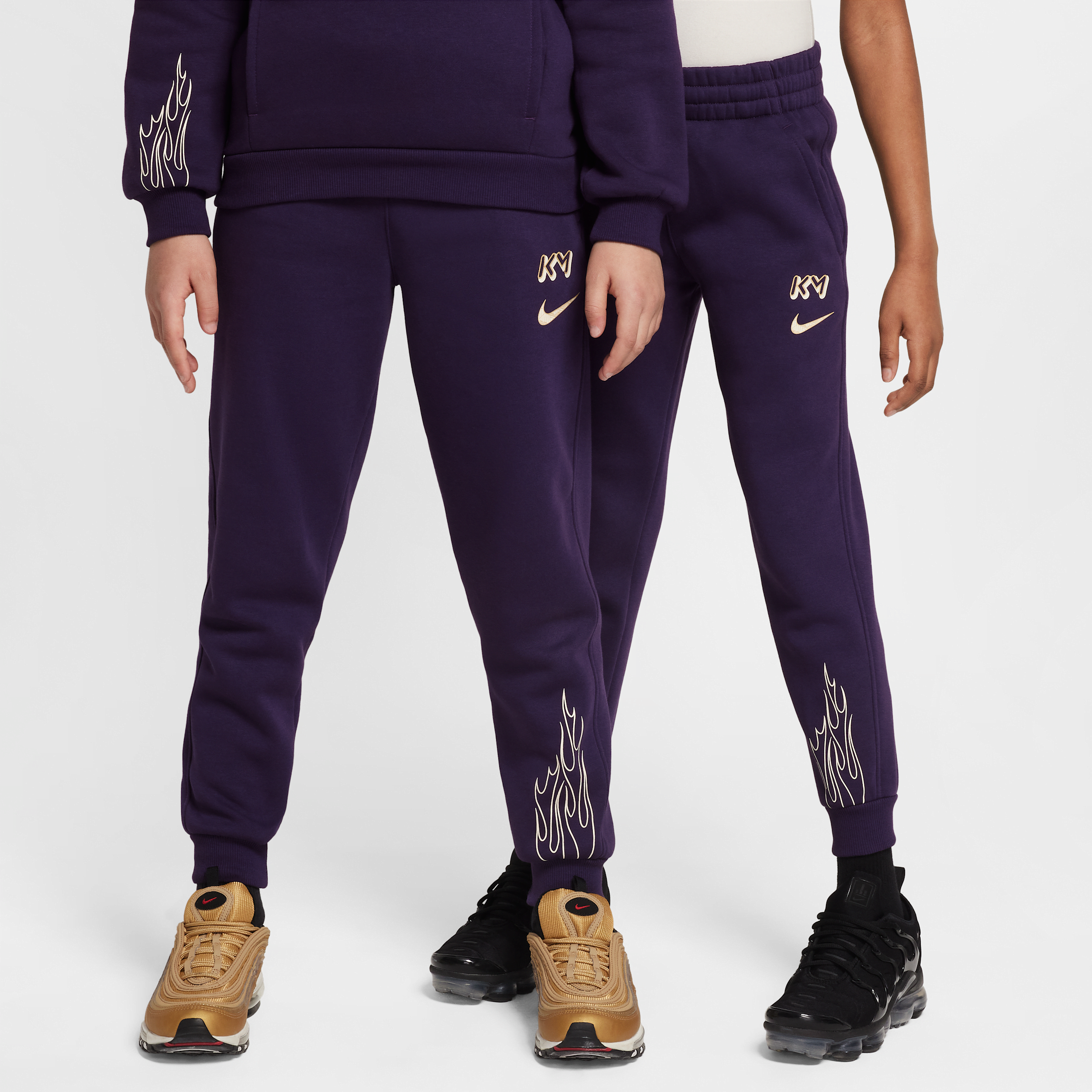 Nike Pantaloni jogger da calcio Kylian Mbappé Club Fleece – Ragazzo/a - Viola