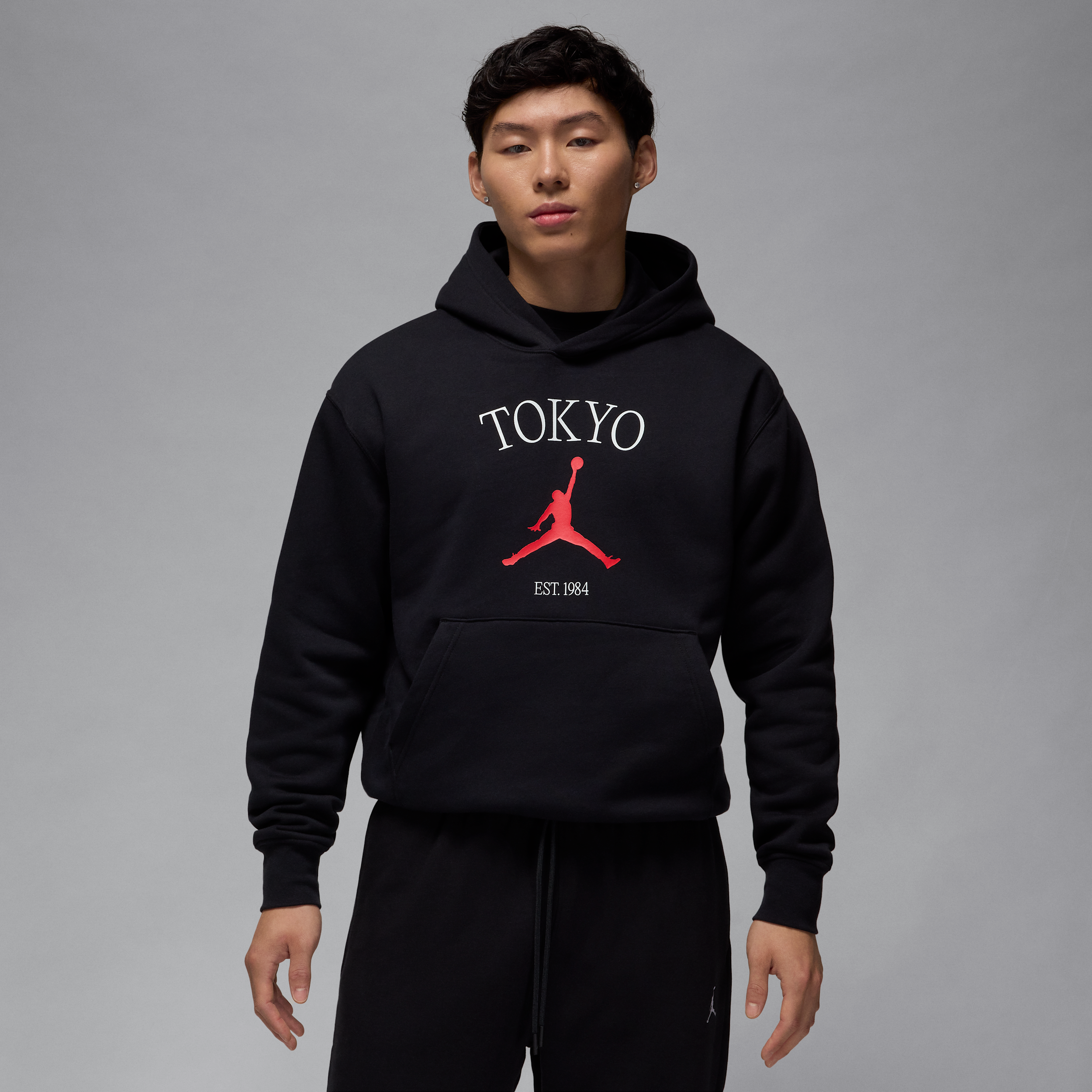 【ナイキ（NIKE）公式ストア】ジョーダン メンズ 東京 プルオーバー パーカー HF1517-010 ブラック