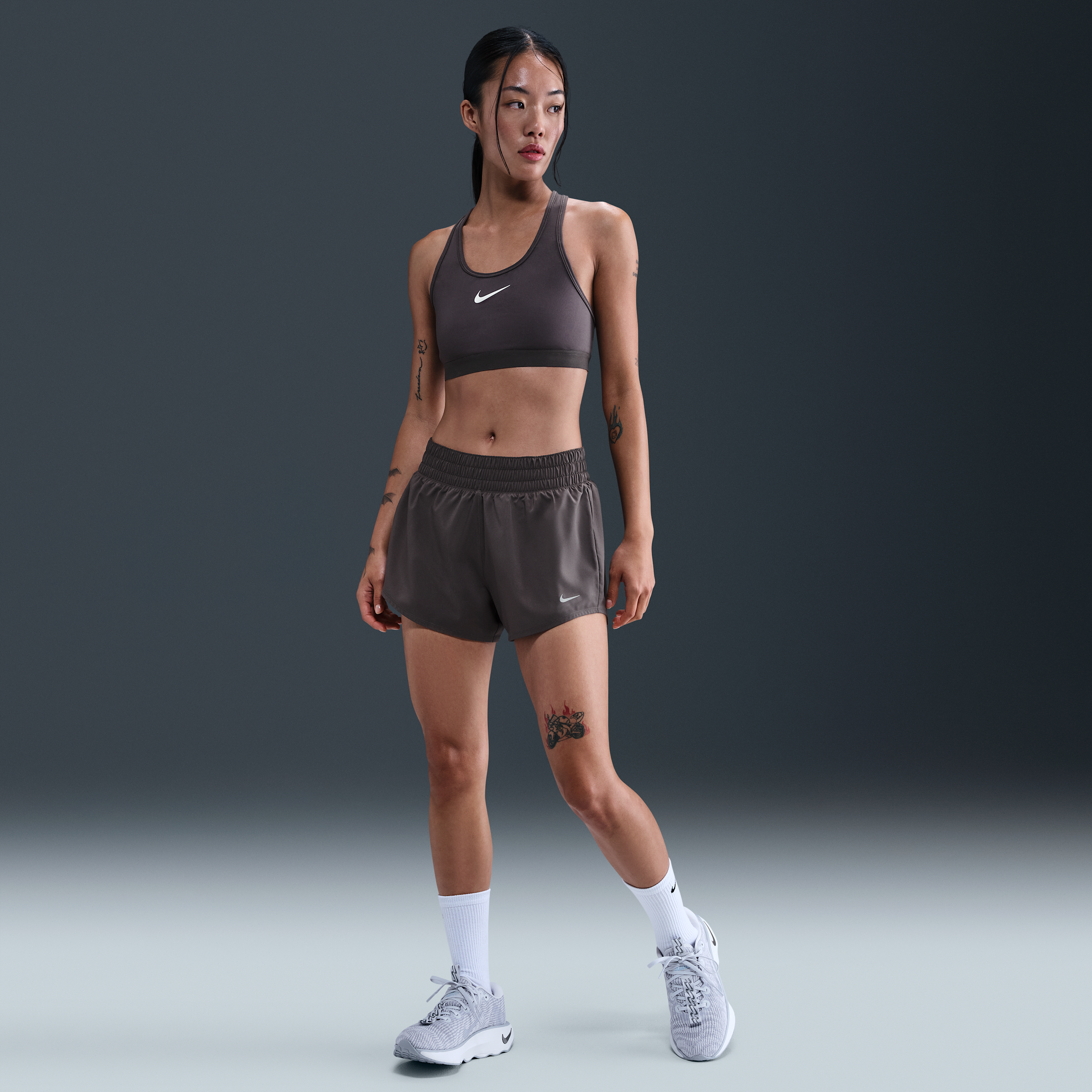 【ナイキ(NIKE)公式ストア】ナイキ Dri-FIT ワン ウィメンズ ミッドライズ 8cm ブリーフラインド ショートパンツ DX6011-036 グレー 【ナイキ(NIKE)公式ストア】ナイキ Dri-FIT ワン ウィメンズ ミッドライズ 8cm ブリーフラインド ショートパンツ DX6011-036 グレー