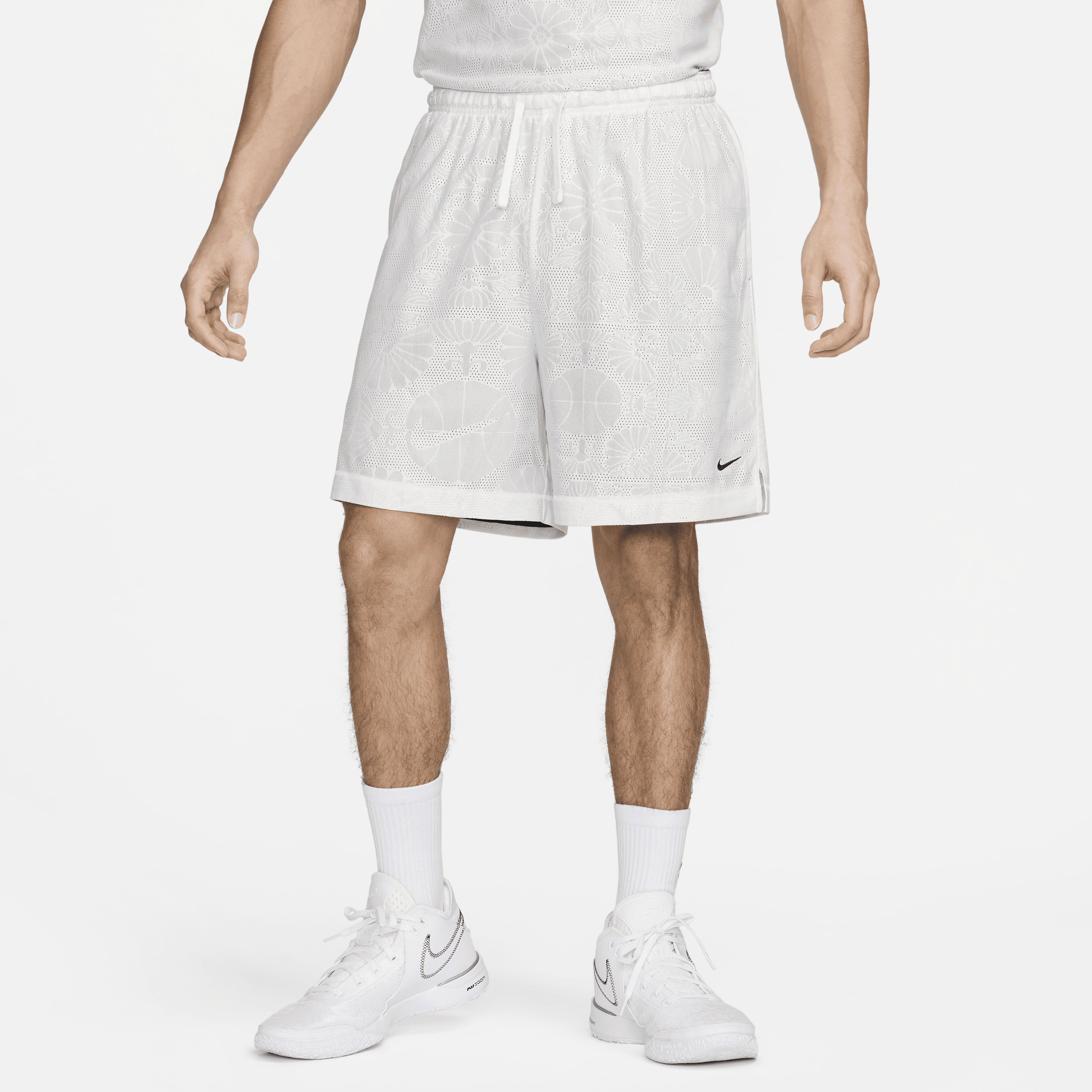 Vendbare Nike Standard Issue Dri-FIT--basketballshorts (15 cm) til mænd - hvid