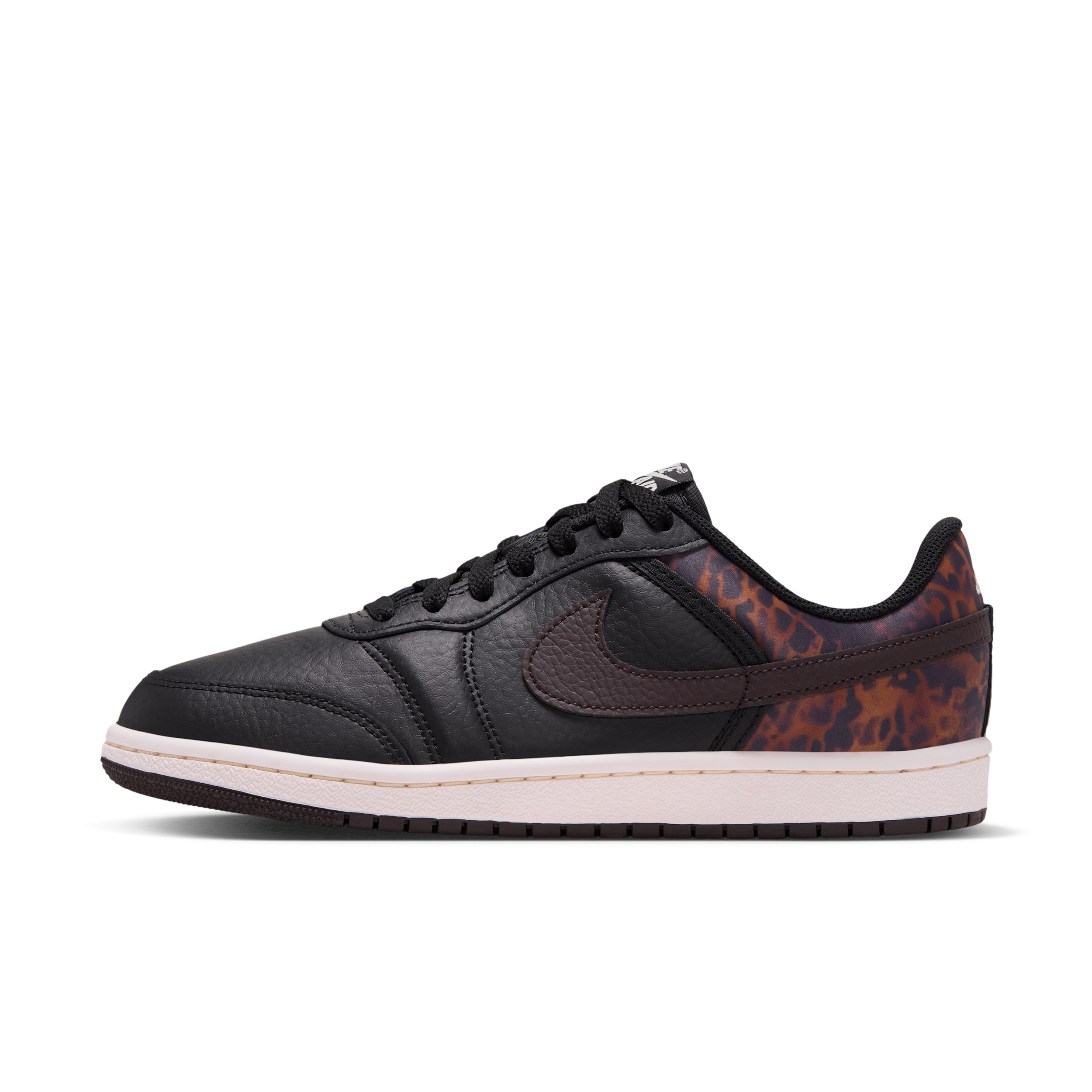 Air Jordan Skyline Low
