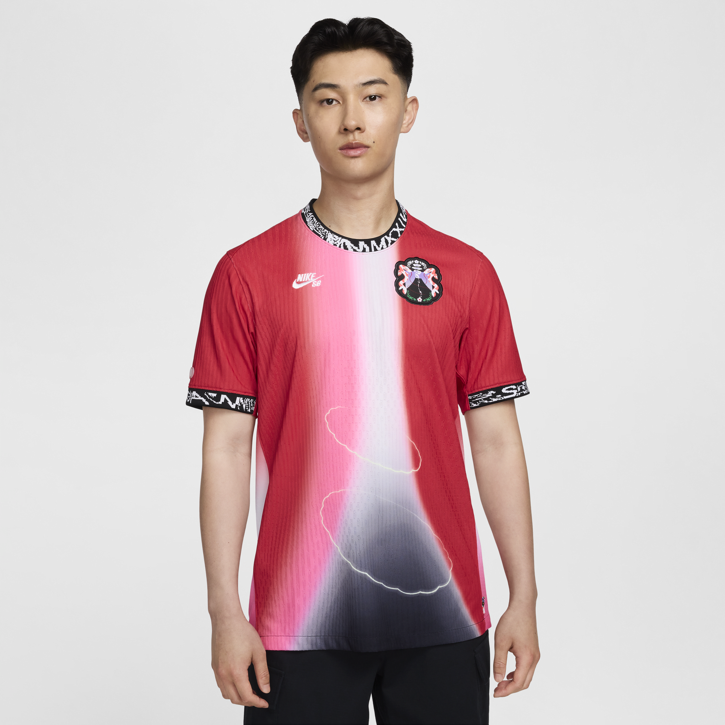 【ナイキ(NIKE)公式ストア】ナイキ SB 日本 メンズ Dri-FIT ADV ショートスリーブ スケートボードジャージー FZ4065-657 レッド 【ナイキ(NIKE)公式ストア】ナイキ SB 日本 メンズ Dri-FIT ADV ショートスリーブ スケートボードジャージー FZ4065-657 レッド