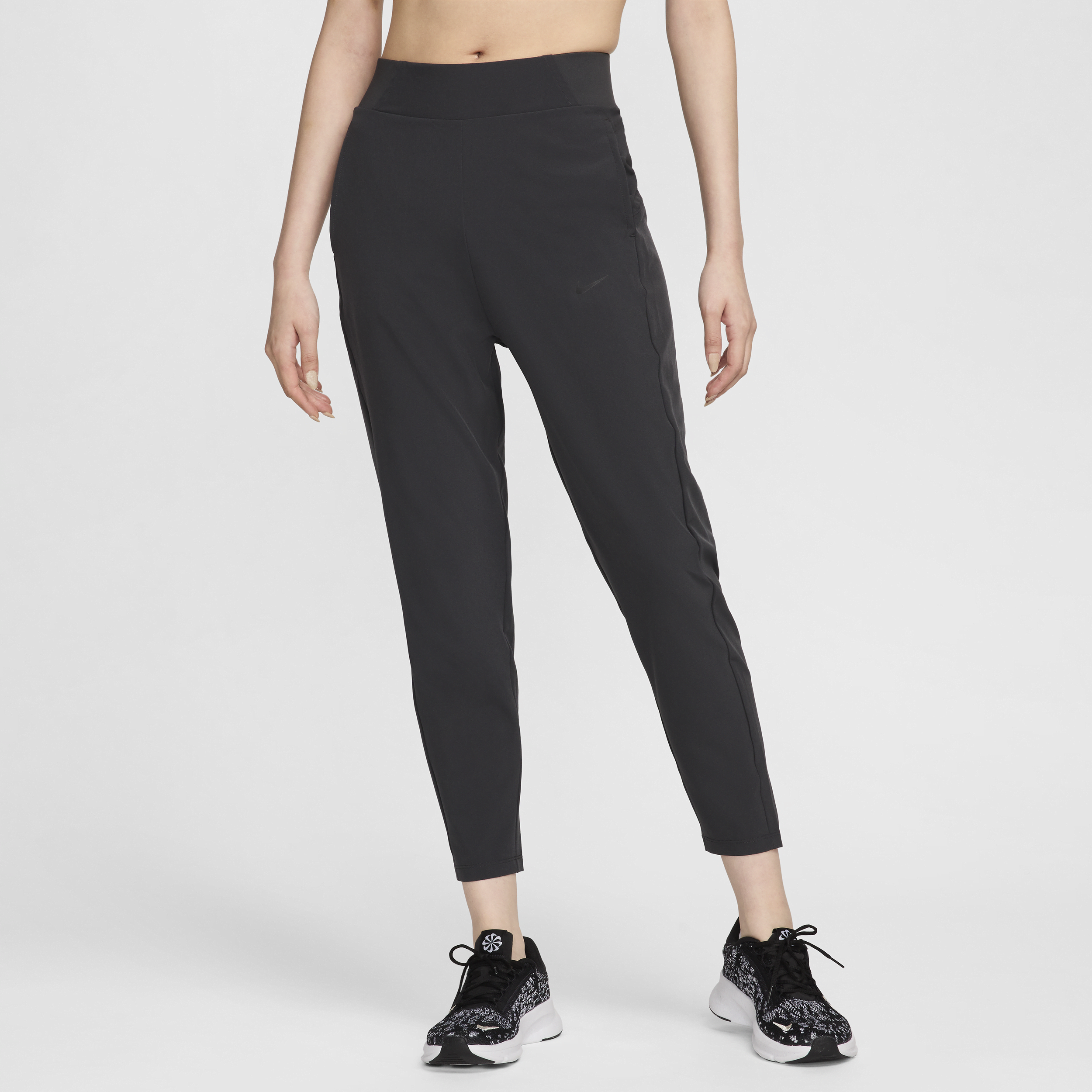 【ナイキ(NIKE)公式ストア】ナイキ Dri-FIT ブリス ビクトリー ウィメンズ ミッドライズ トレーニングパンツ HJ3765-070 グレー 【ナイキ(NIKE)公式ストア】ナイキ Dri-FIT ブリス ビクトリー ウィメンズ ミッドライズ トレーニングパンツ HJ3765-070 グレー