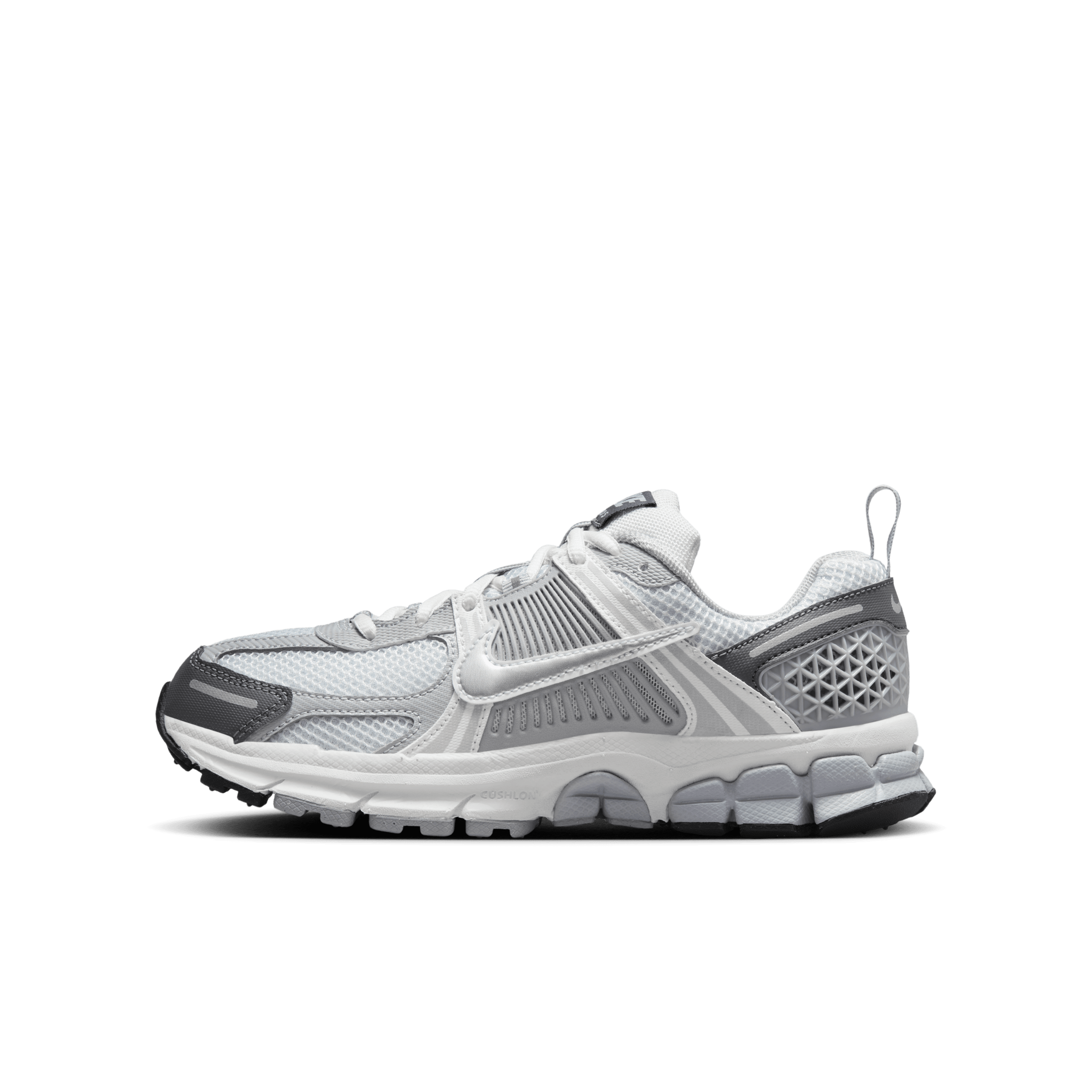 【ナイキ(NIKE)公式ストア】ナイキ ボメロ 5 ジュニアシューズ HF6998-002 グレー 【ナイキ(NIKE)公式ストア】ナイキ ボメロ 5 ジュニアシューズ HF6998-002 グレー