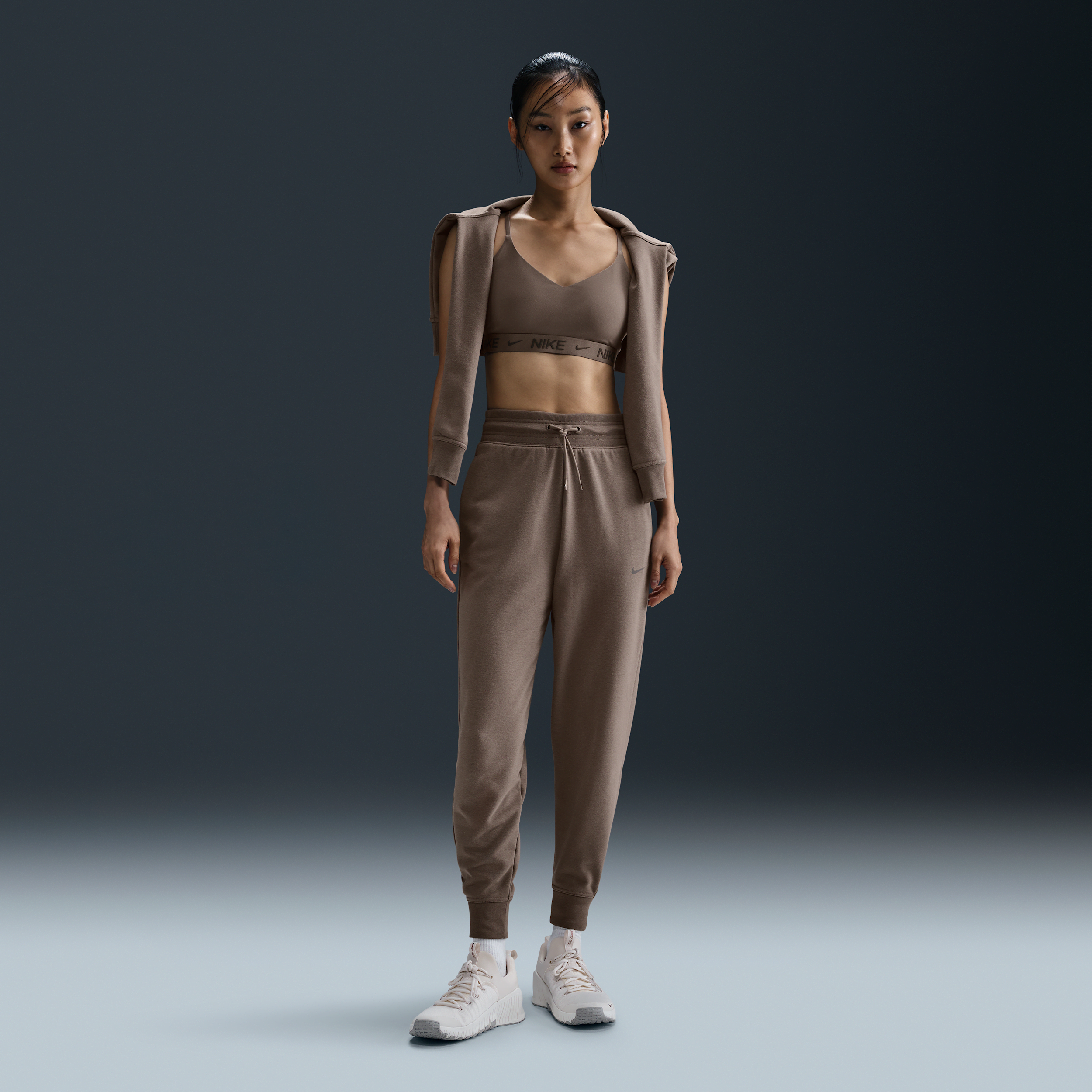 【ナイキ(NIKE)公式ストア】ナイキ Dri-FIT ワン ウィメンズ ハイウエスト 7/8 フレンチ テリー ジョガーパンツ FB5435-233 ブラウン 【ナイキ(NIKE)公式ストア】ナイキ Dri-FIT ワン ウィメンズ ハイウエスト 7/8 フレンチ テリー ジョガーパンツ FB5435-233 ブラウン