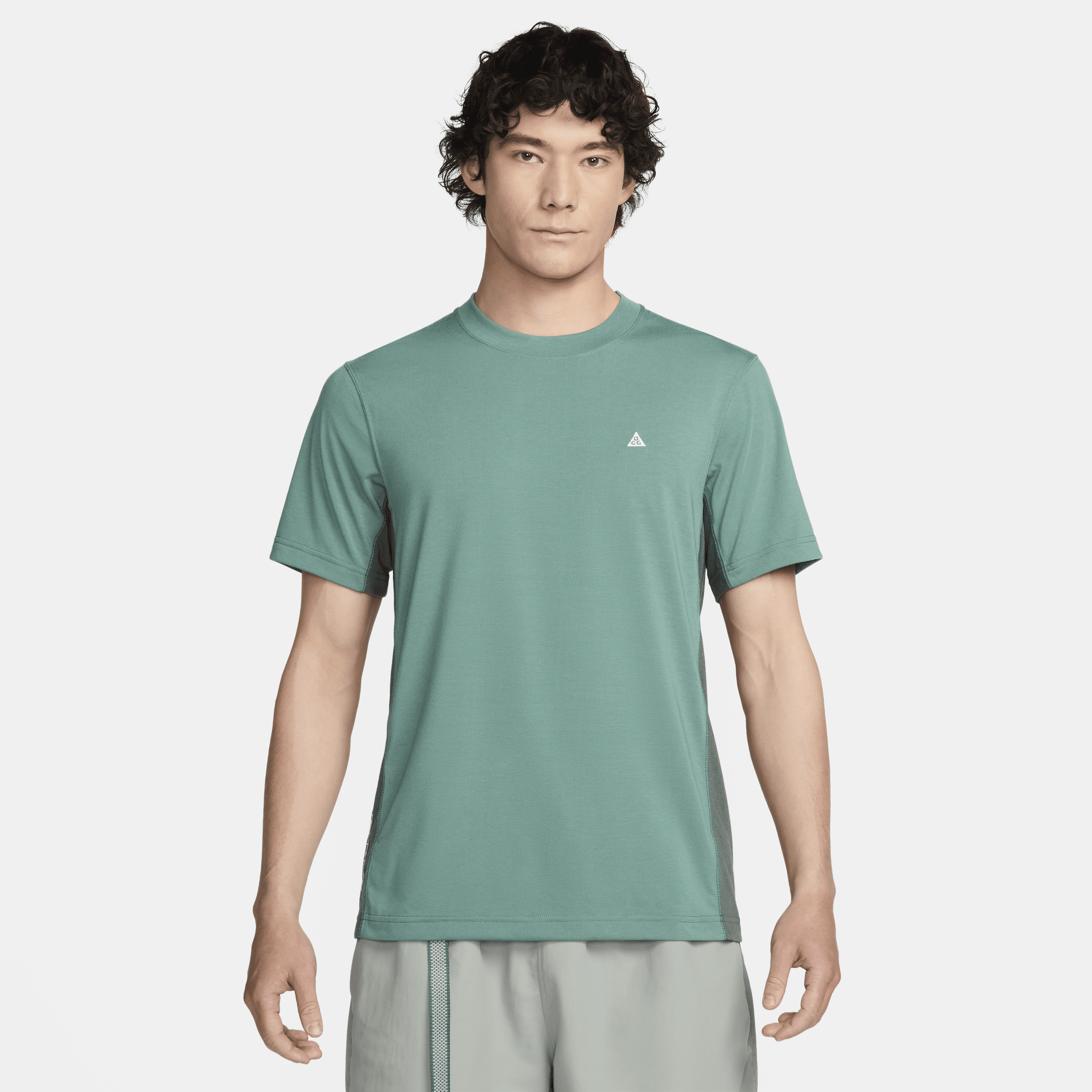 【ナイキ(NIKE)公式ストア】ナイキ ACG "Goat Rocks" メンズ Dri-FIT ADV UV ショートスリーブ トップ FN8412-361 グリーン 【ナイキ(NIKE)公式ストア】ナイキ ACG "Goat Rocks" メンズ Dri-FIT ADV UV ショートスリーブ トップ FN8412-361 グリーン