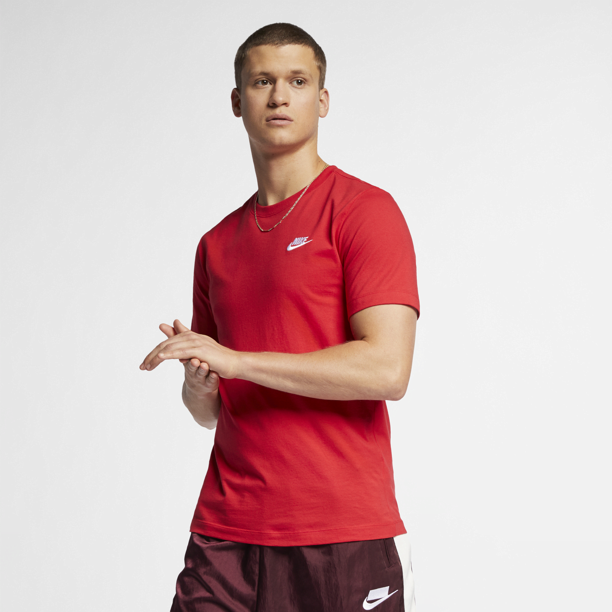 Nike Sportswear Club T-shirt voor heren - Rood